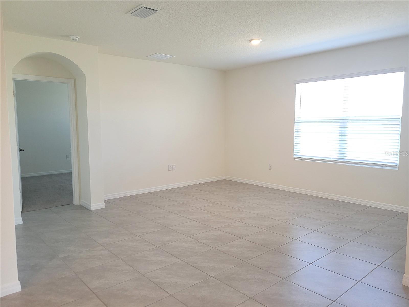 EPPERSON RANCH NORTH PH 2 & 3 - Residential Lease