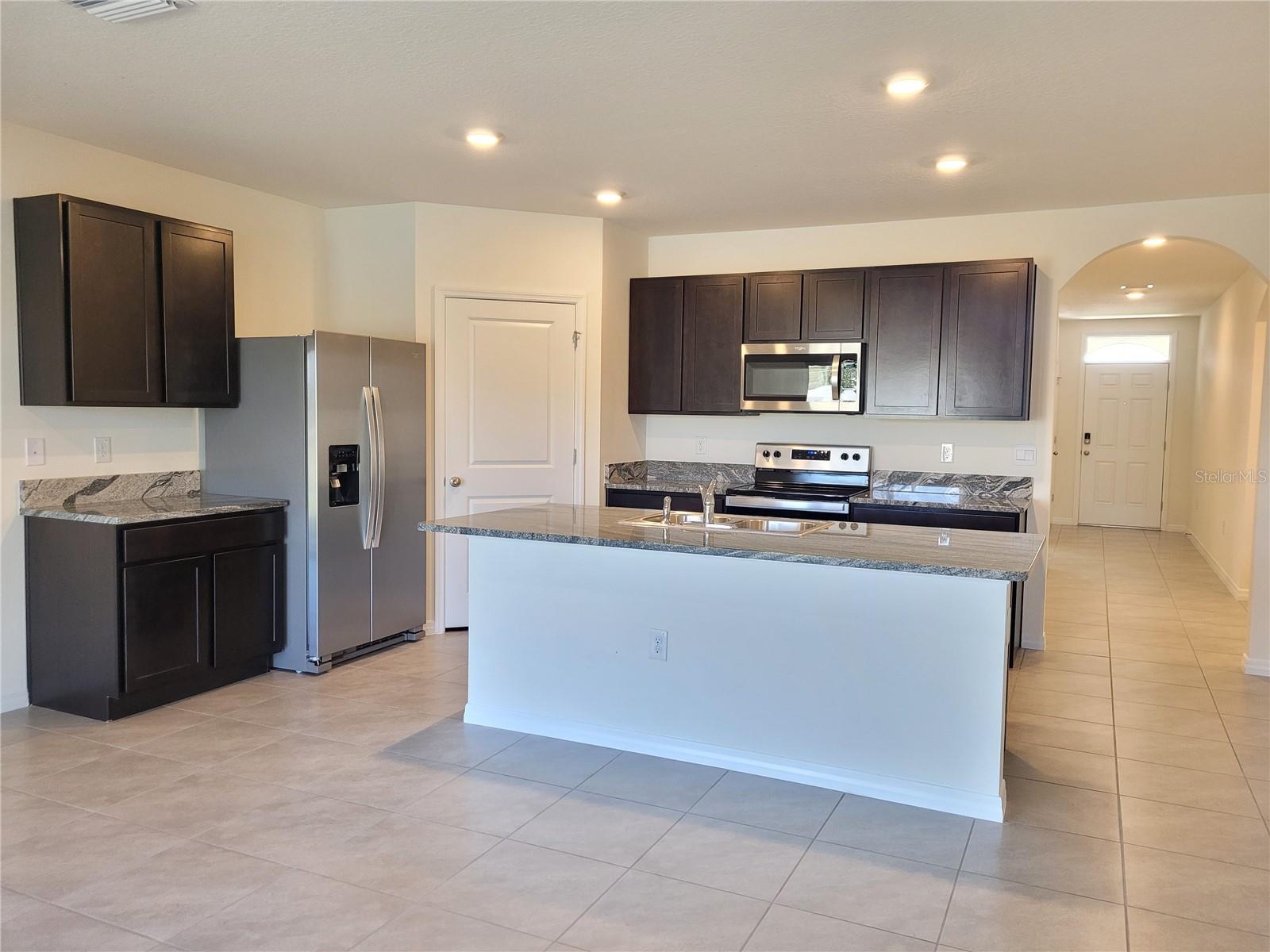 EPPERSON RANCH NORTH PH 2 & 3 - Residential Lease