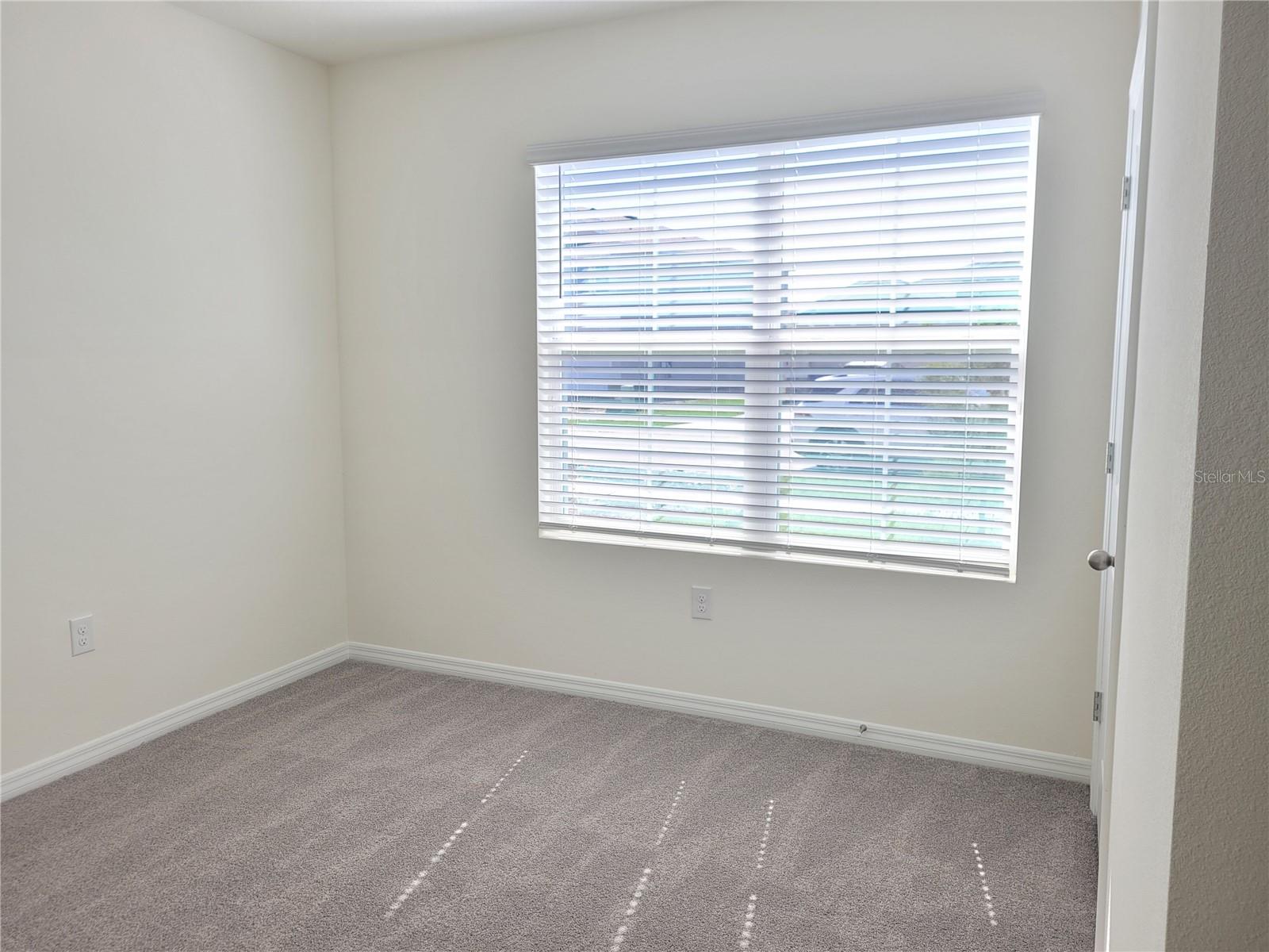 EPPERSON RANCH NORTH PH 2 & 3 - Residential Lease