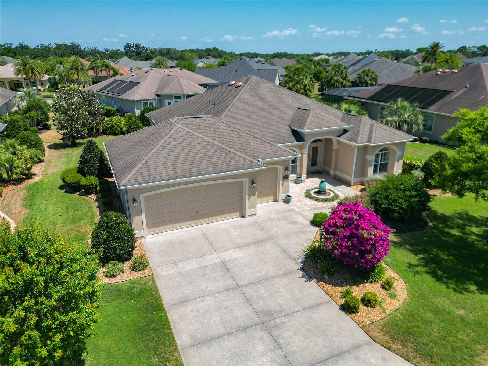 1842 LAKE RIDGE DRIVE