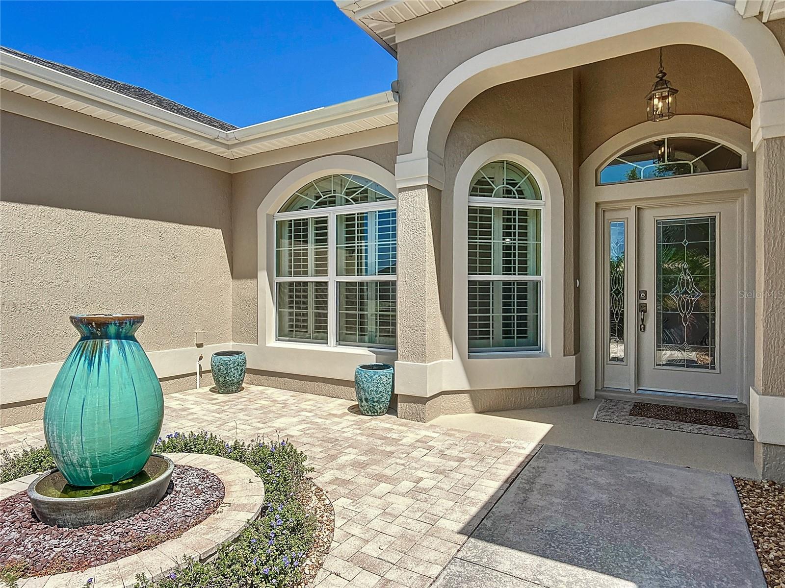 1842 LAKE RIDGE DRIVE