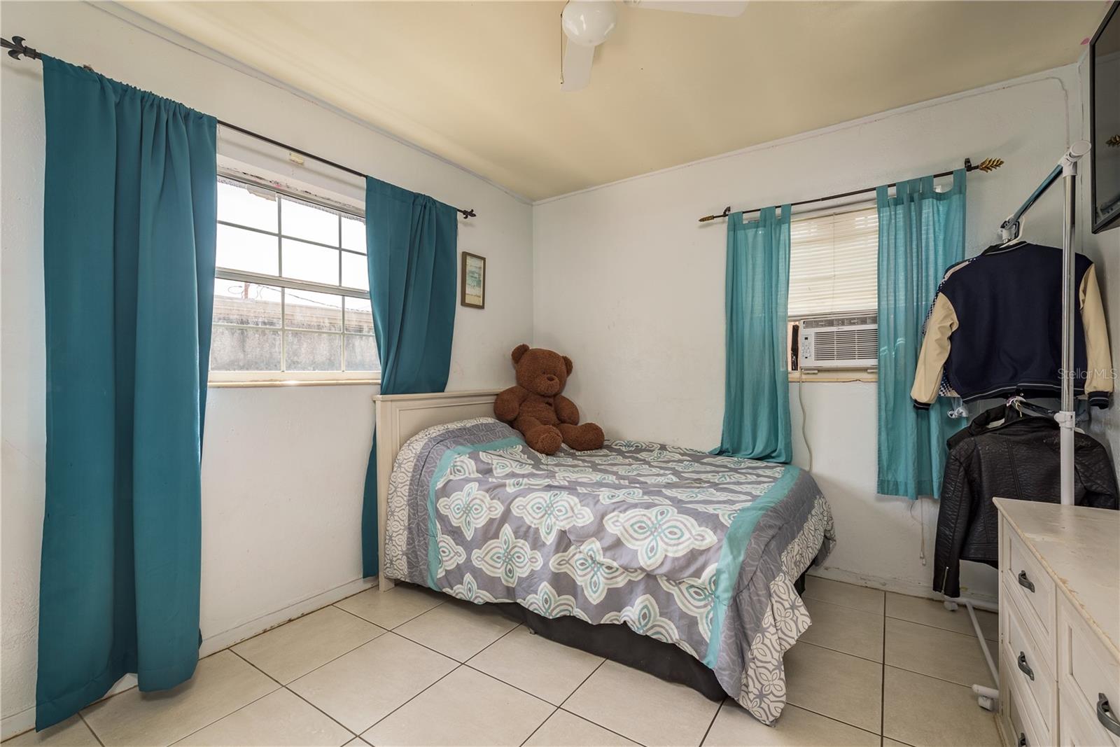 PILLSBURY PARK - Residential