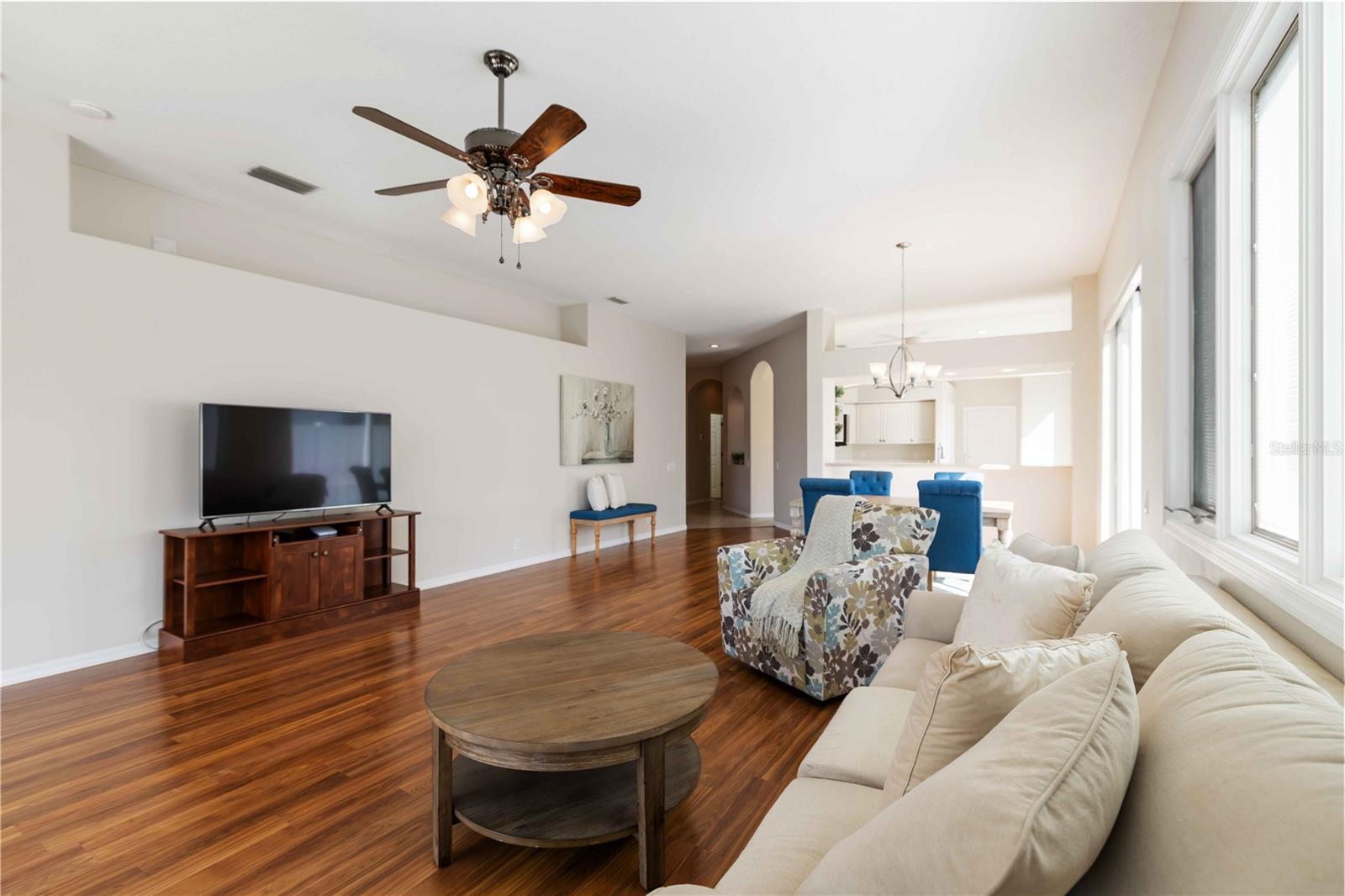 ROSEDALE 11 - Residential