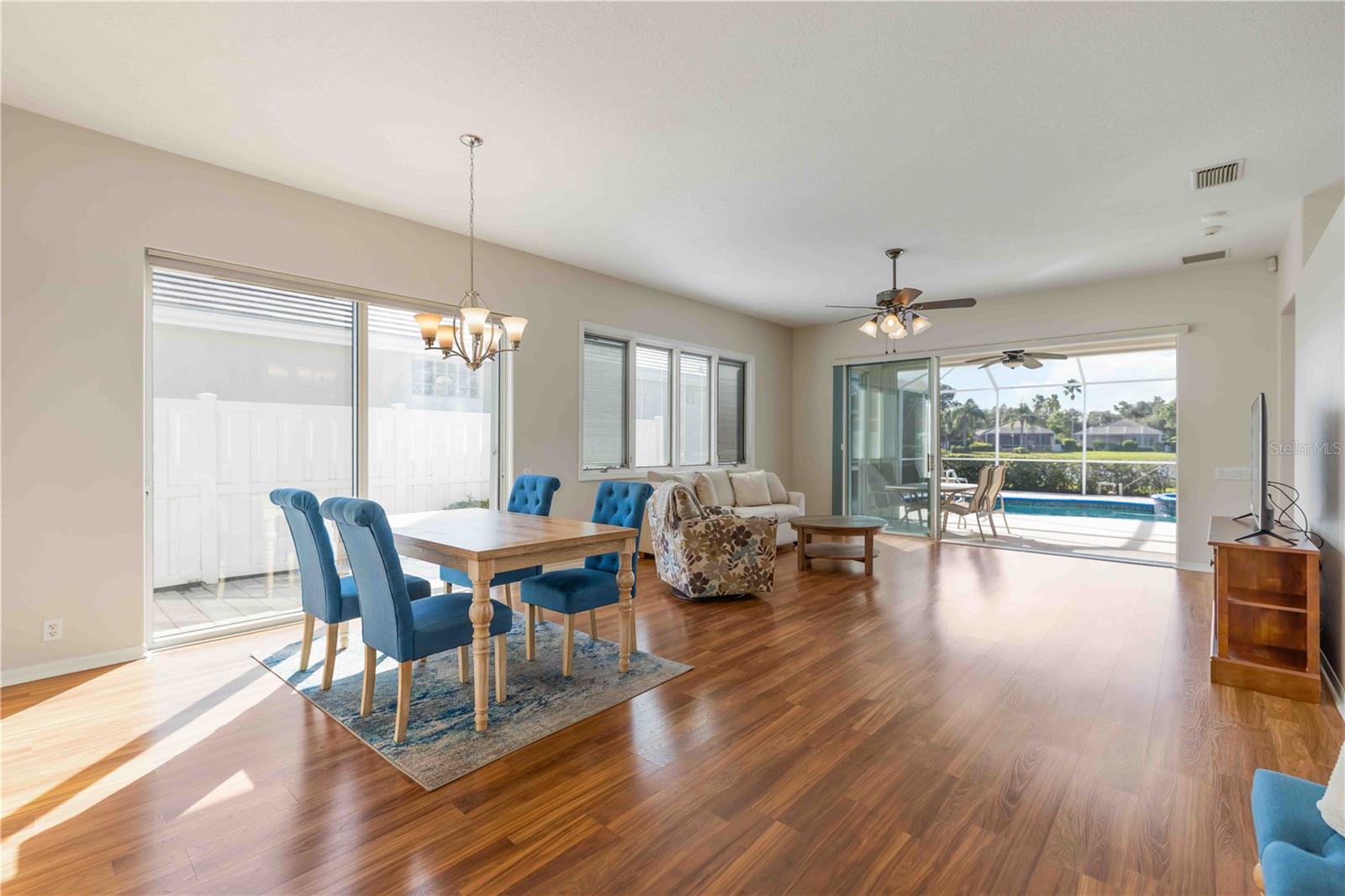 ROSEDALE 11 - Residential