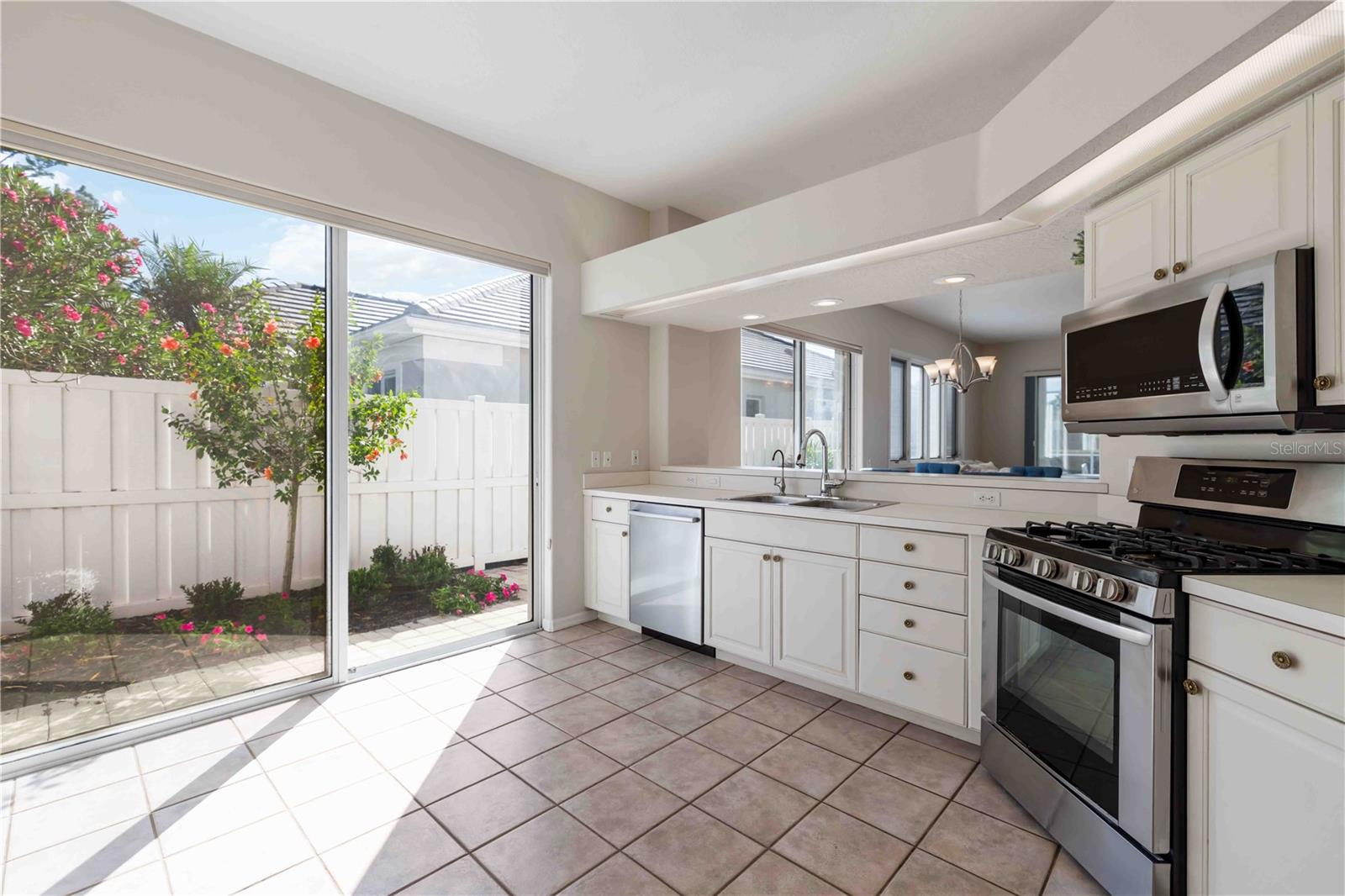 ROSEDALE 11 - Residential