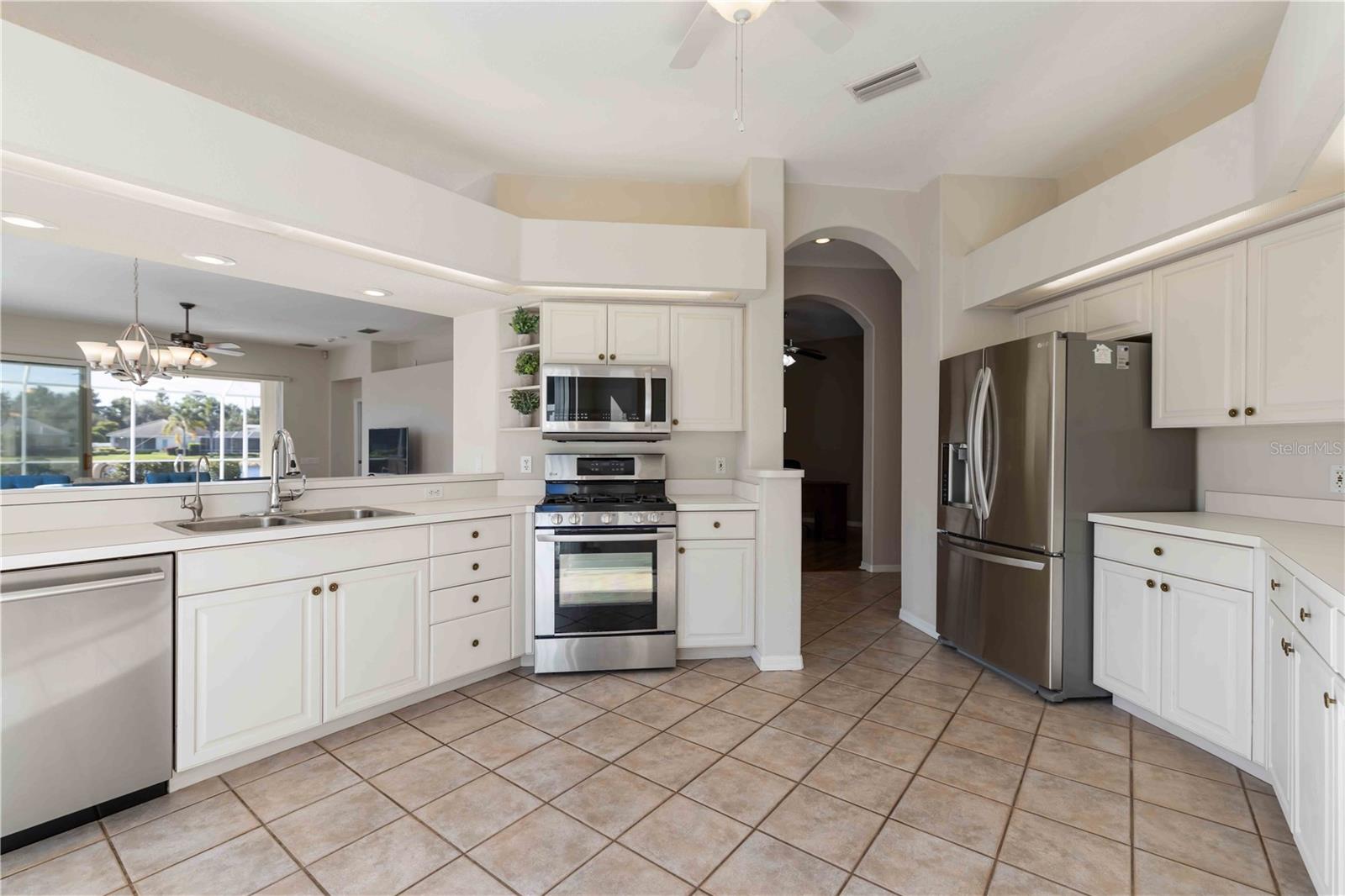 ROSEDALE 11 - Residential