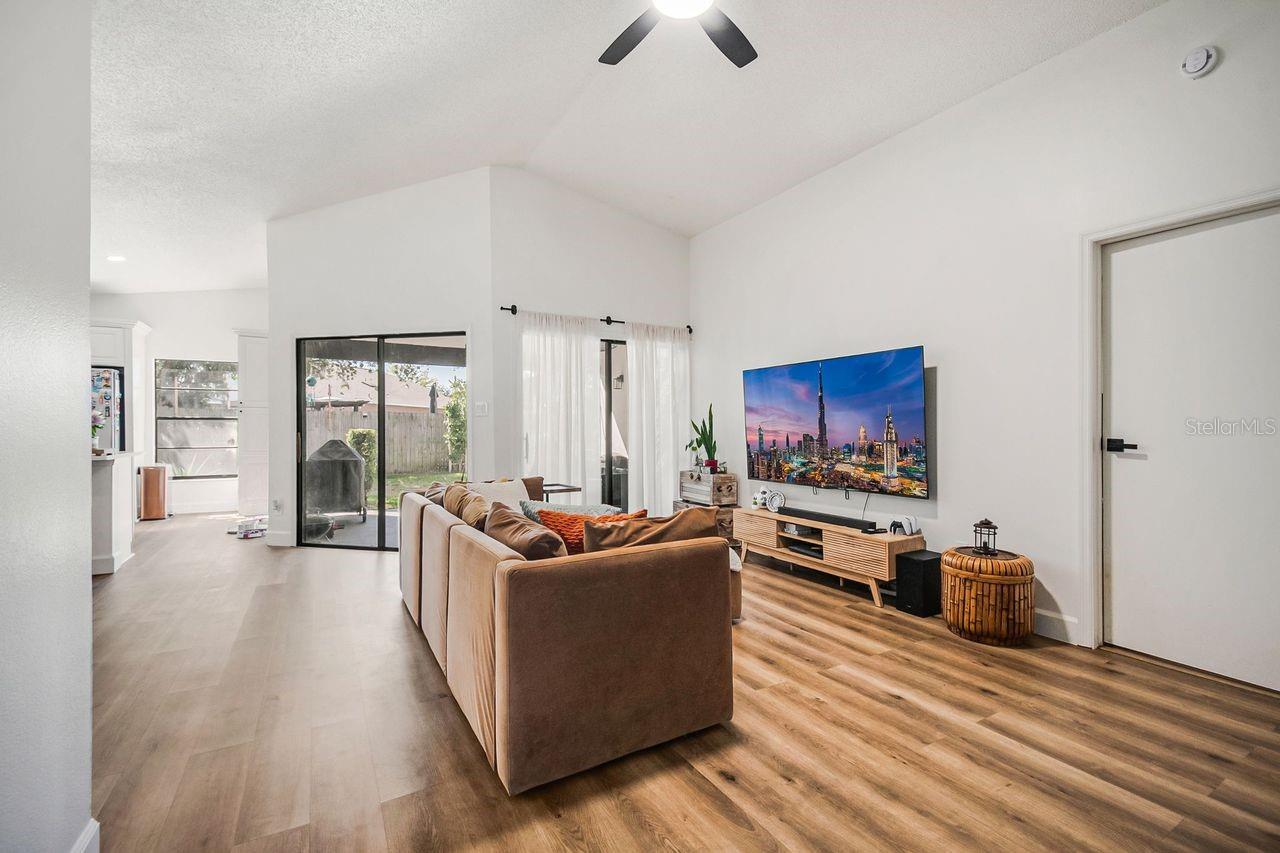 3038 WOOLRIDGE DRIVE