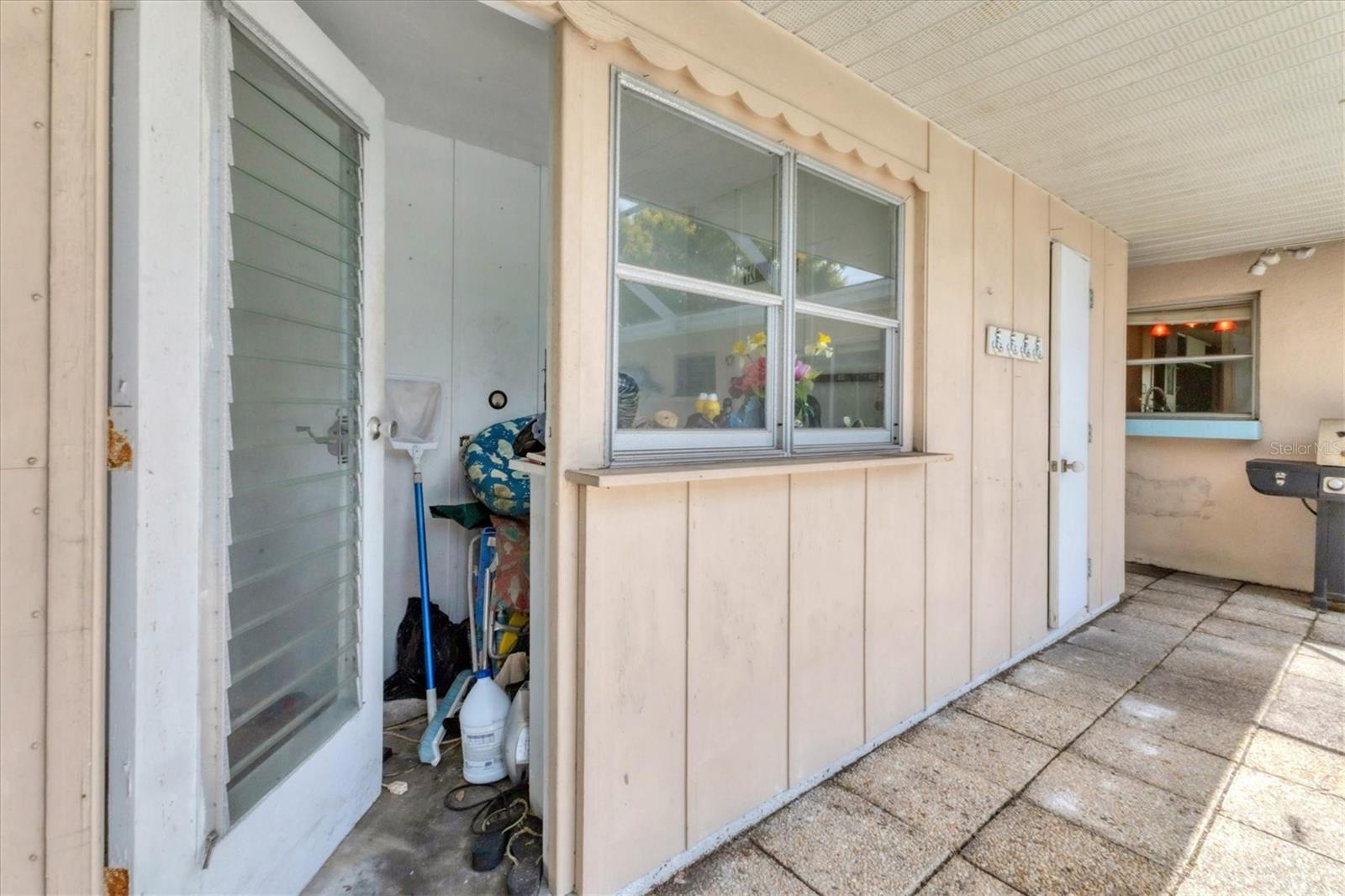 SOUTH GATE - Residential