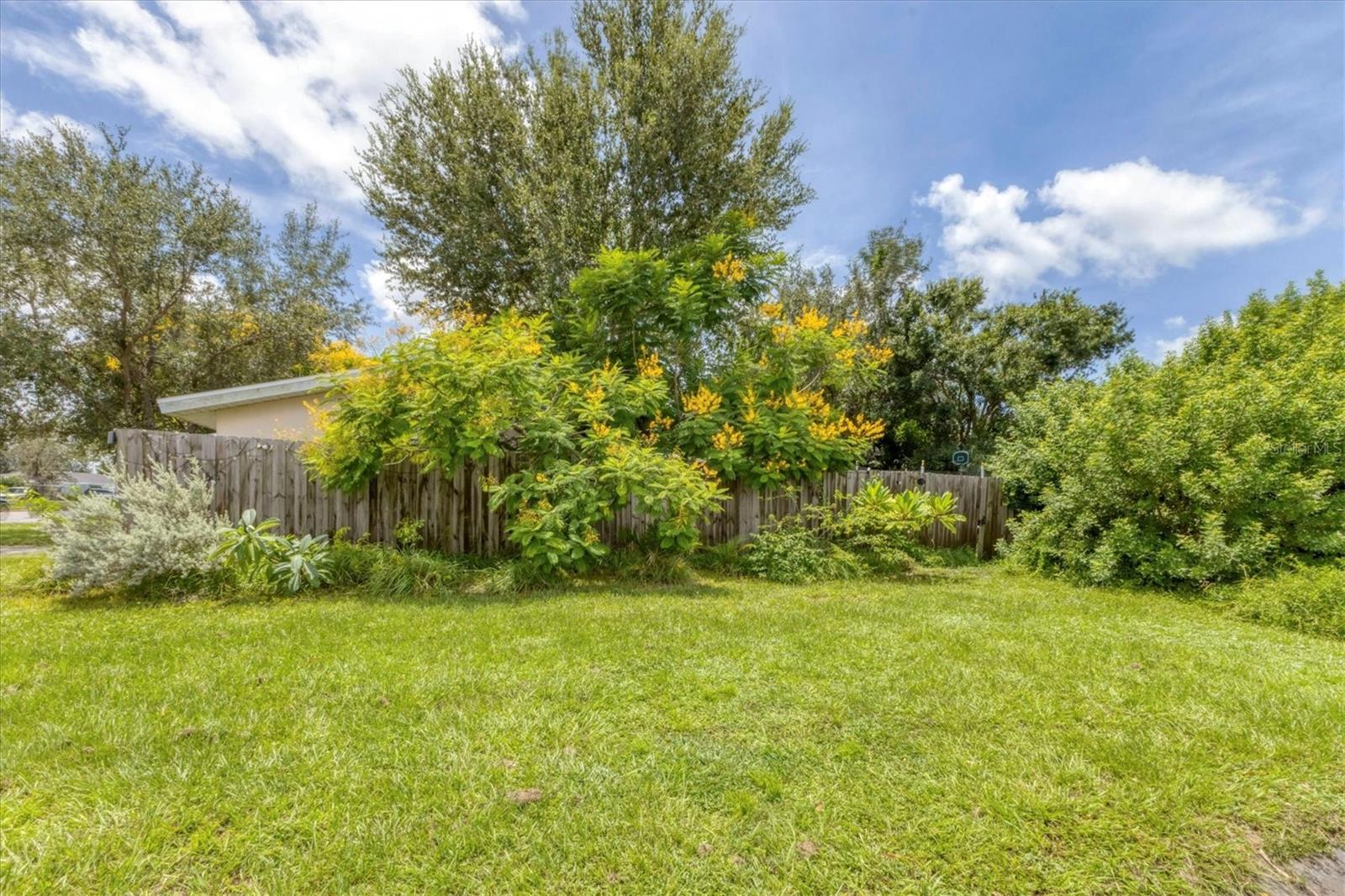 SOUTH GATE - Residential