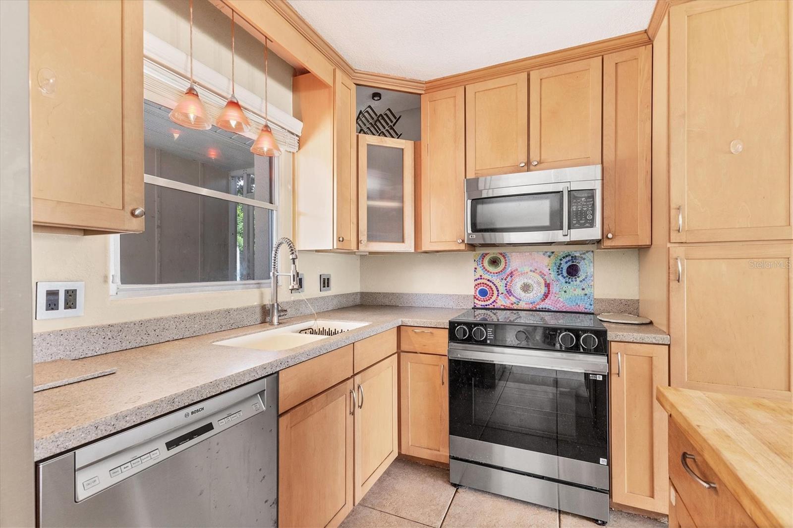 SOUTH GATE - Residential