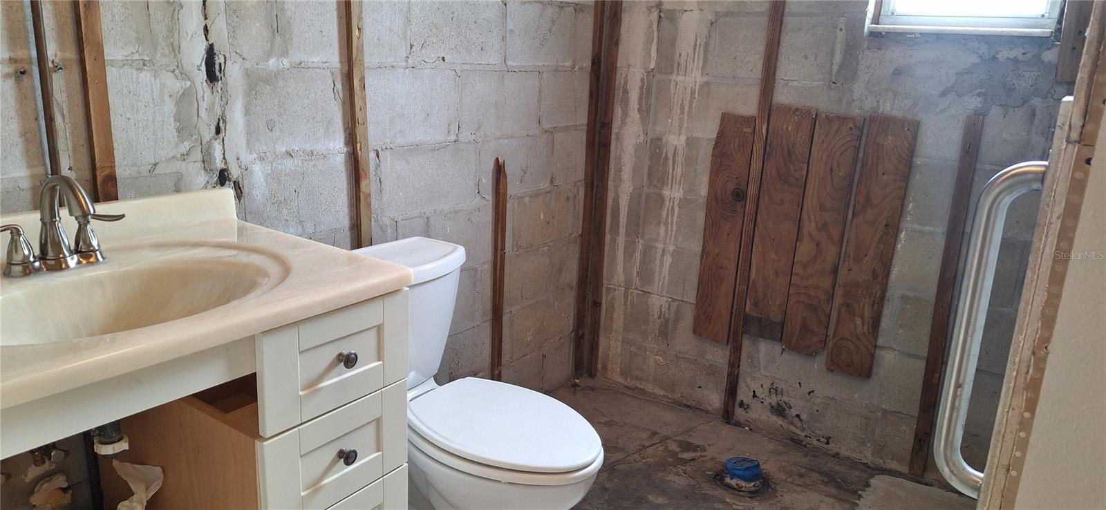 LONG BAYOU - Residential