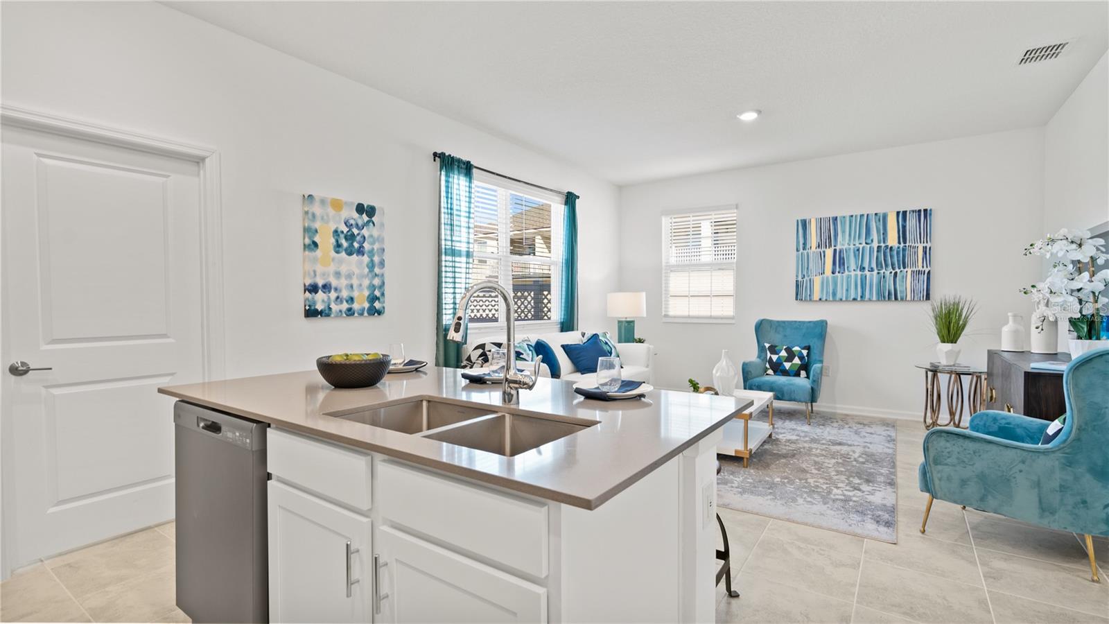 SPRINGHEAD LAKES 25TH - Residential