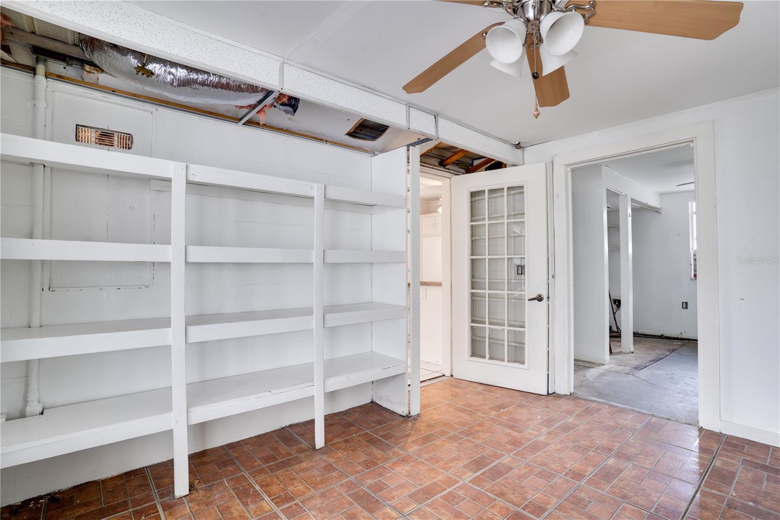 ORANGE LAKE VILLAGE - Residential