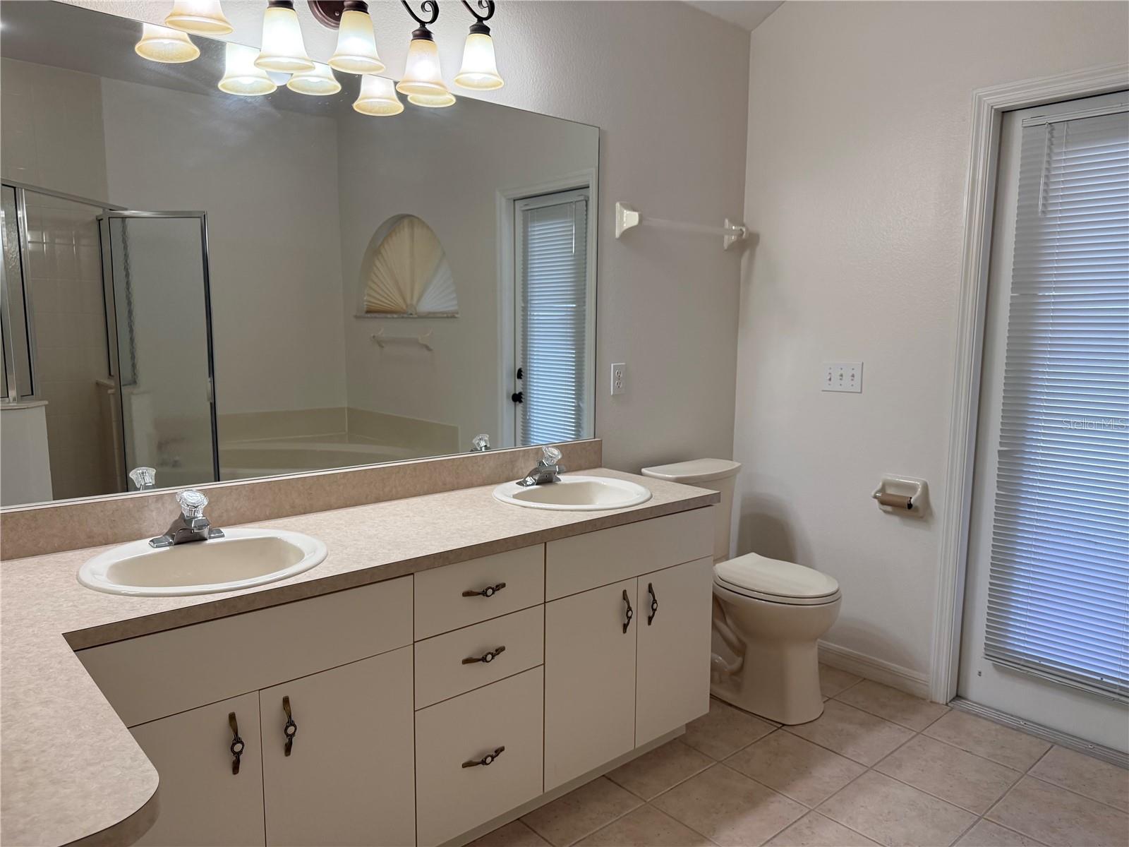 DELTONA LAKES UNIT 32 - Residential Lease