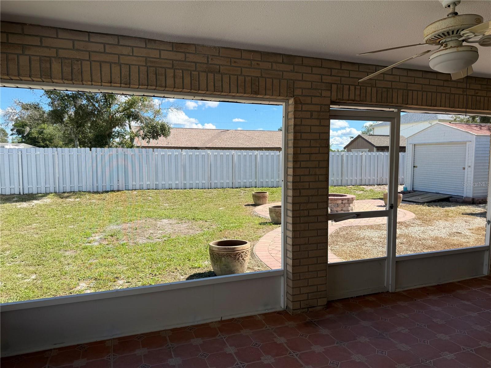 DELTONA LAKES UNIT 32 - Residential Lease