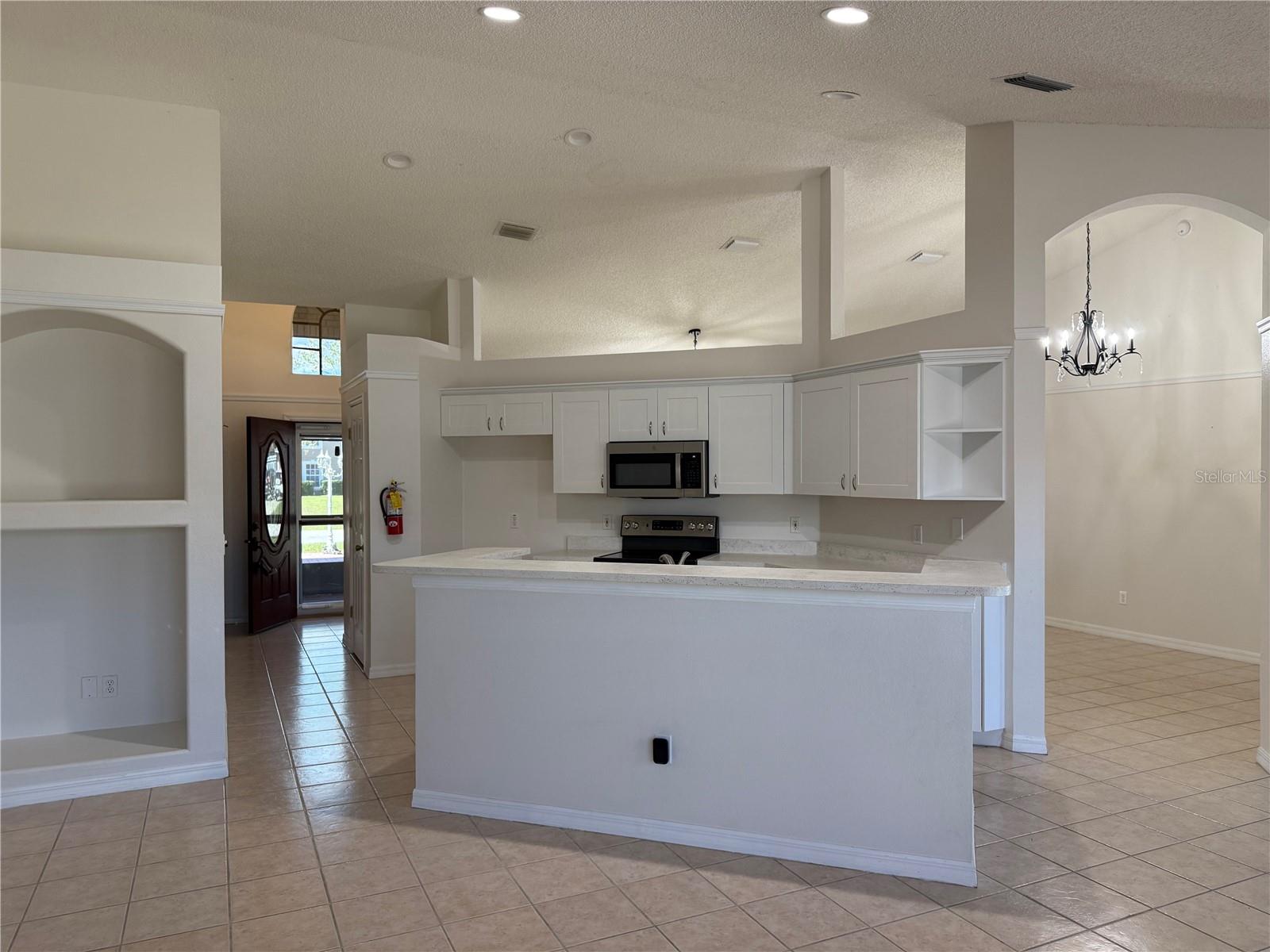 DELTONA LAKES UNIT 32 - Residential Lease