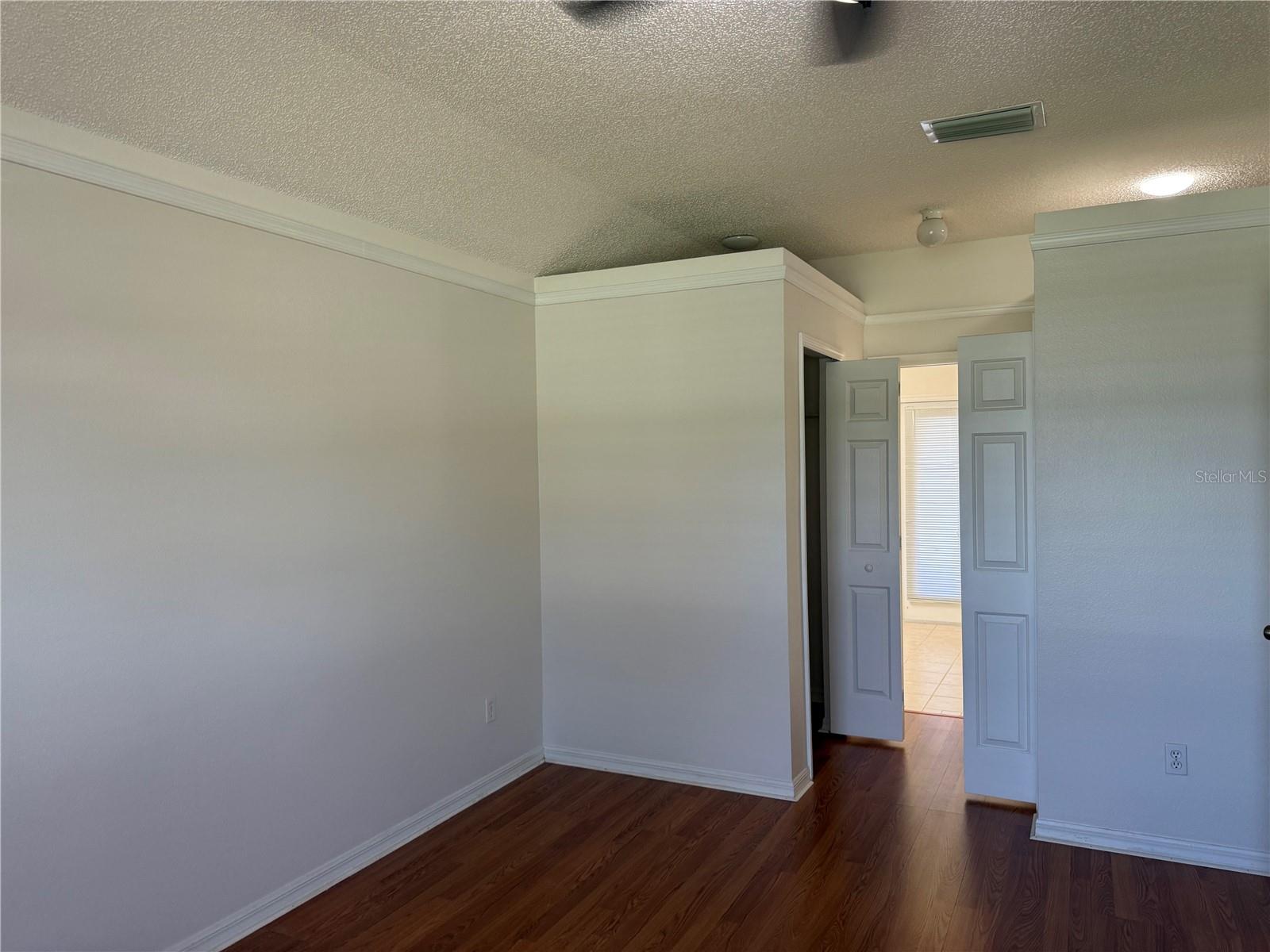 DELTONA LAKES UNIT 32 - Residential Lease