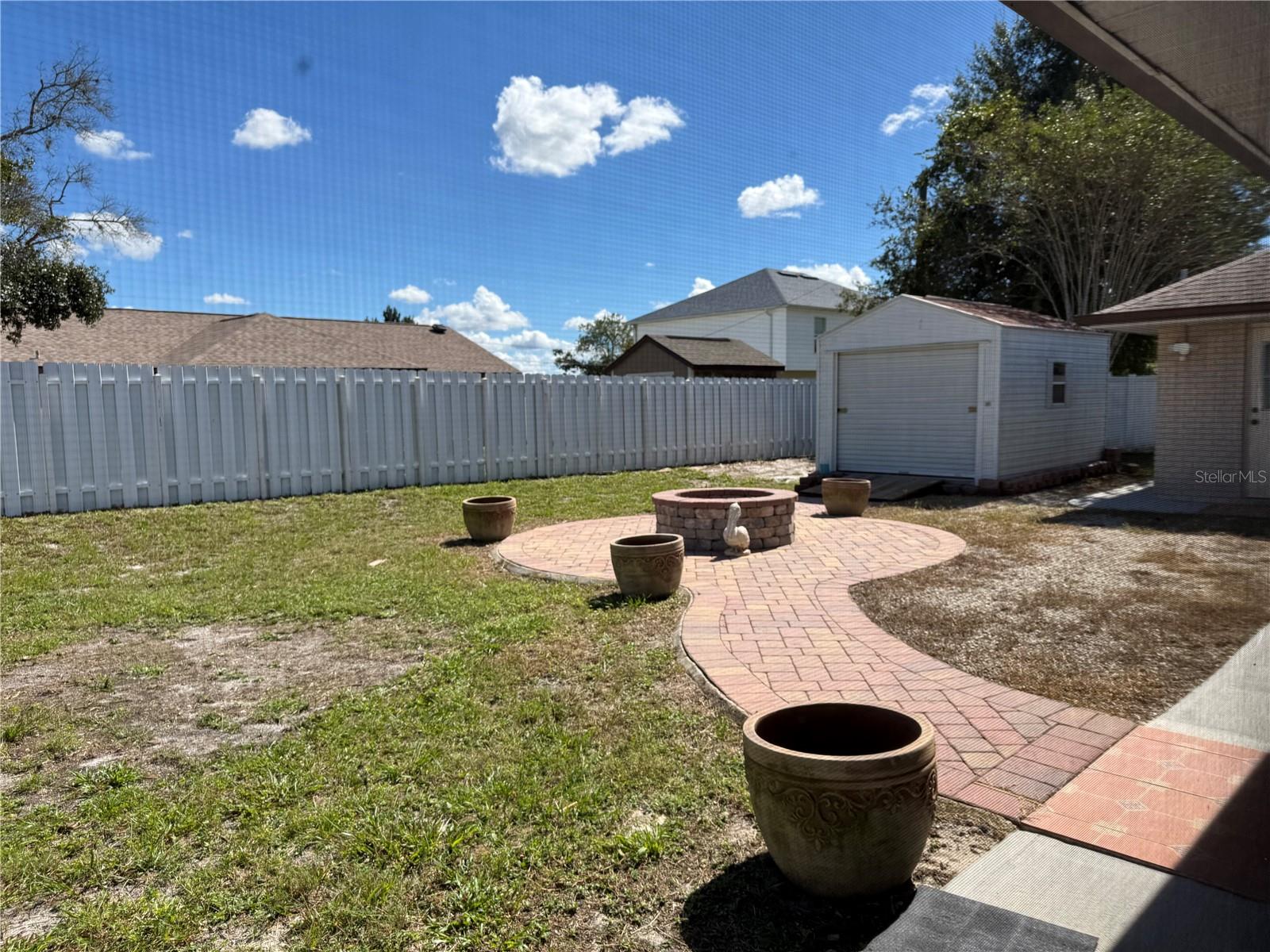 DELTONA LAKES UNIT 32 - Residential Lease