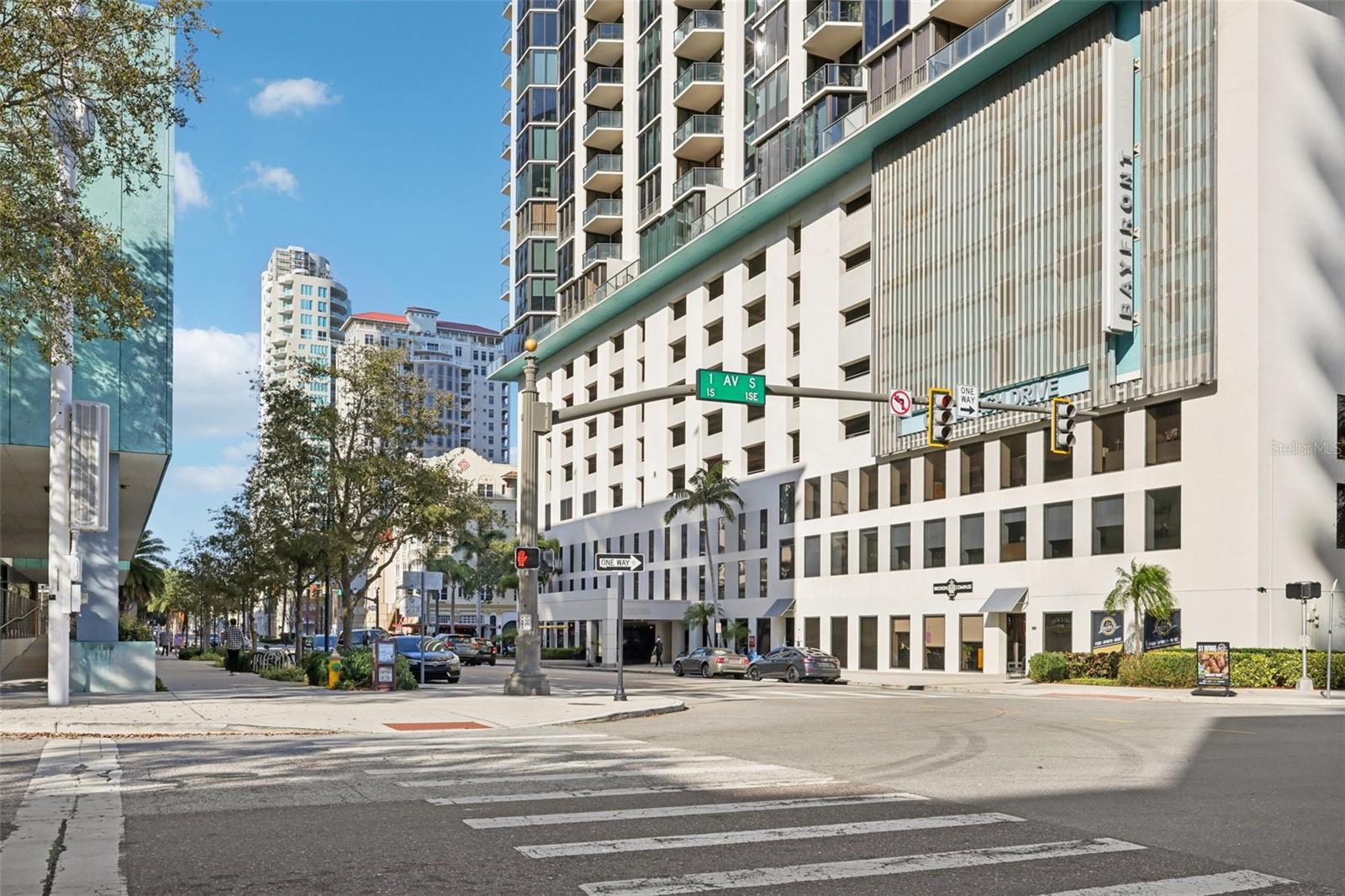 400 CENTRAL - Residential