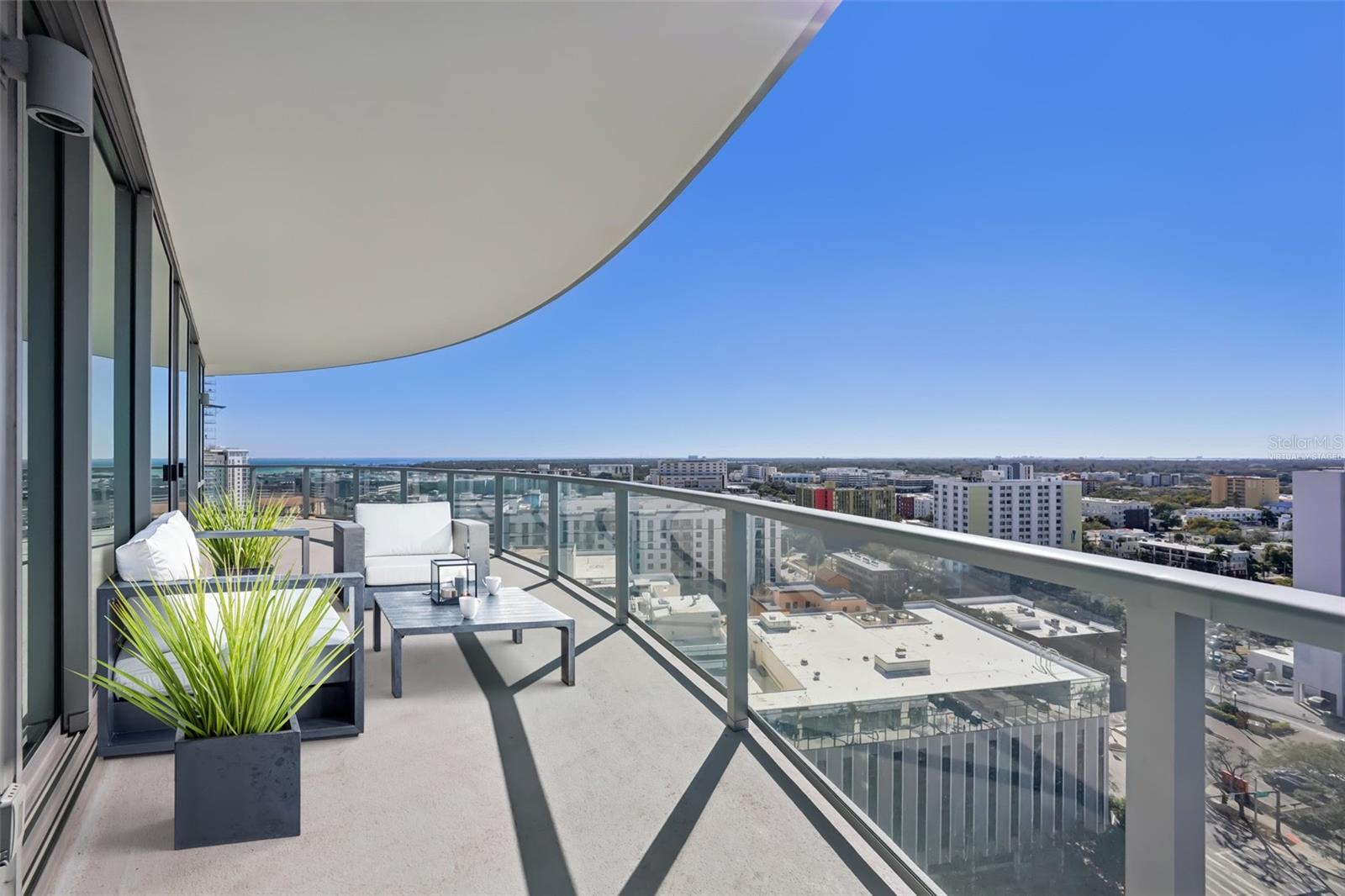 400 CENTRAL - Residential