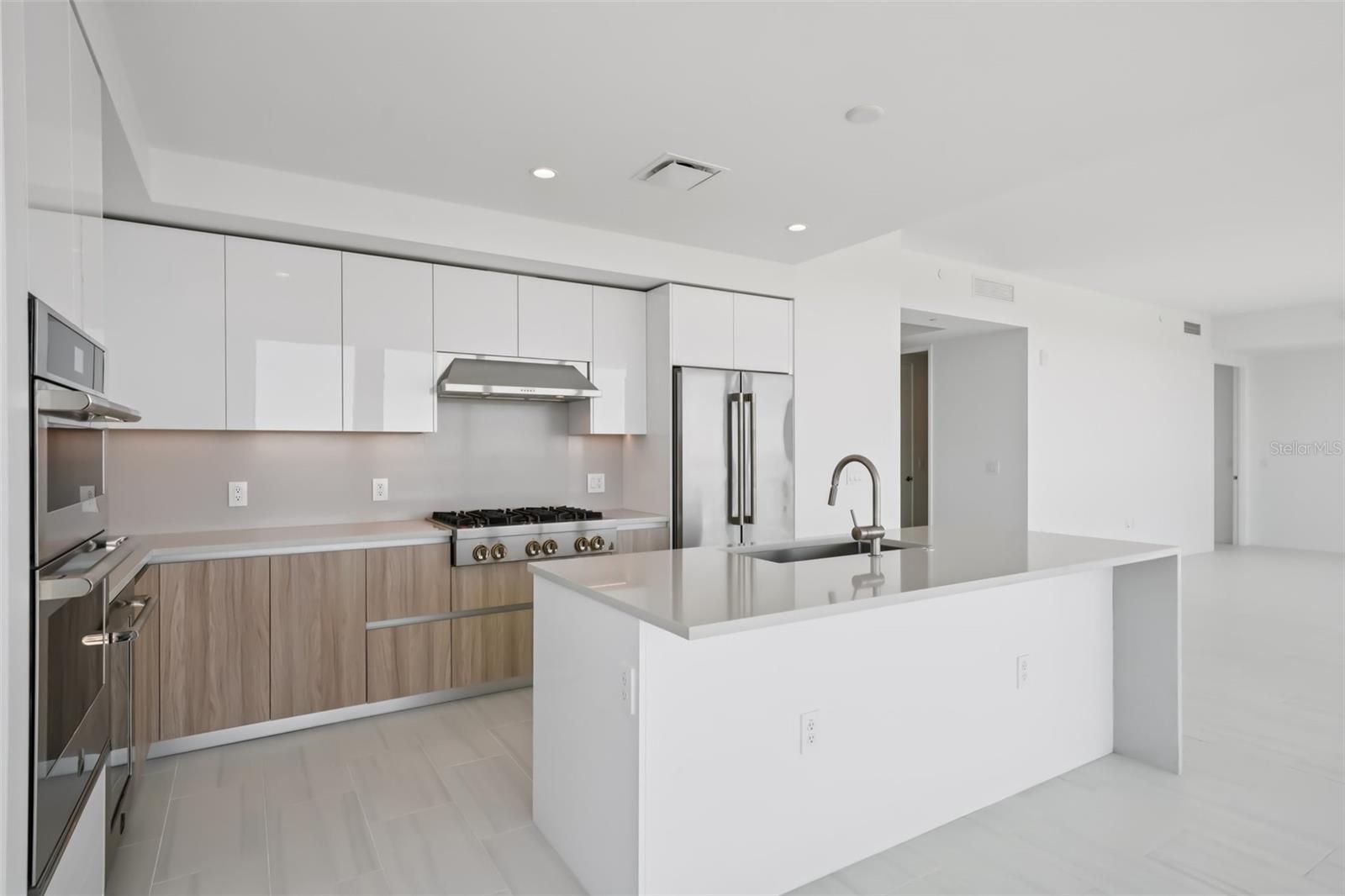 400 CENTRAL - Residential