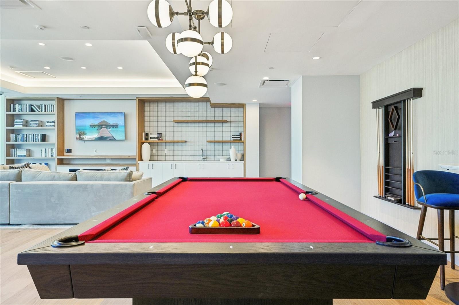 400 CENTRAL - Residential