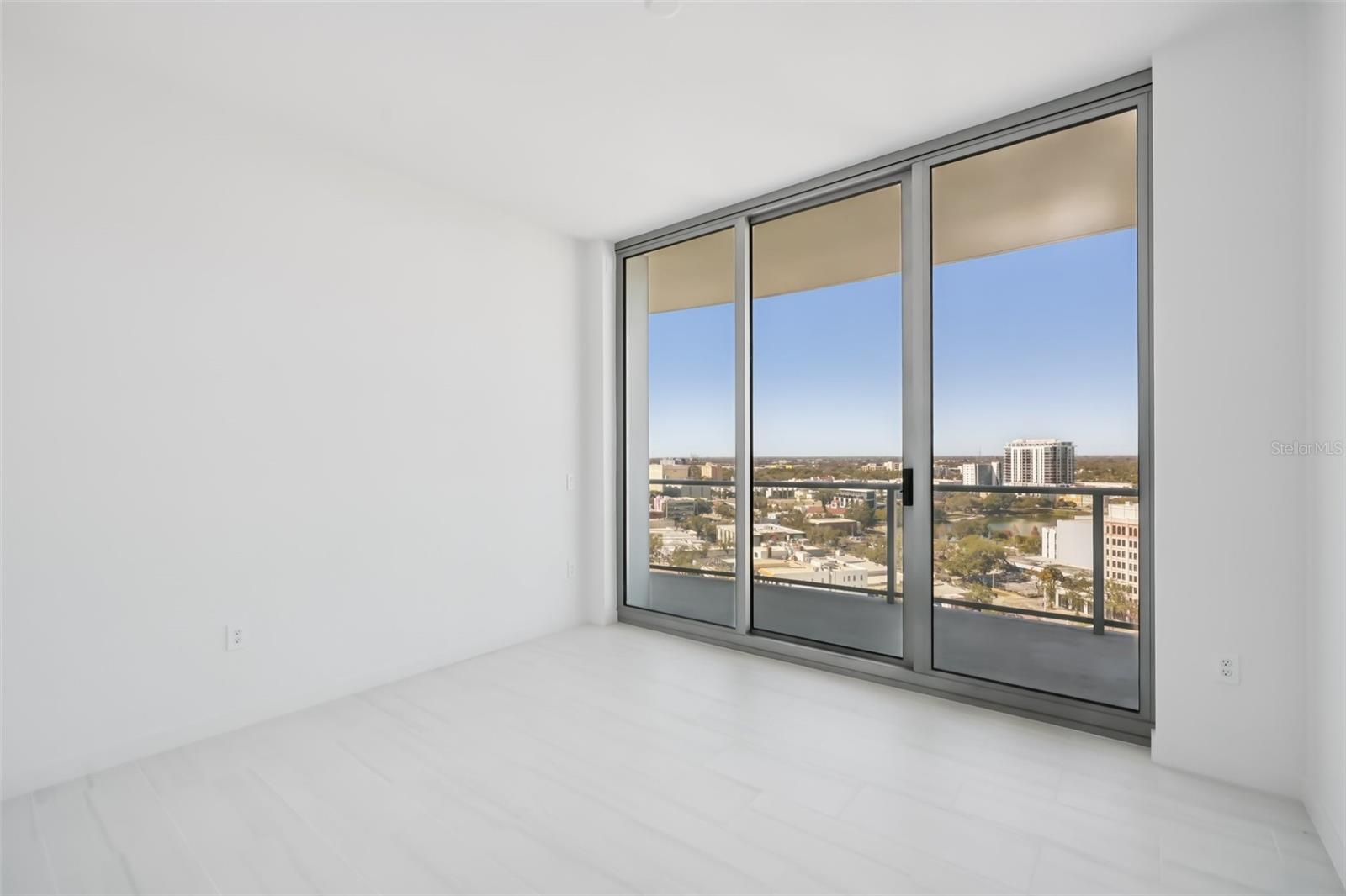 400 CENTRAL - Residential