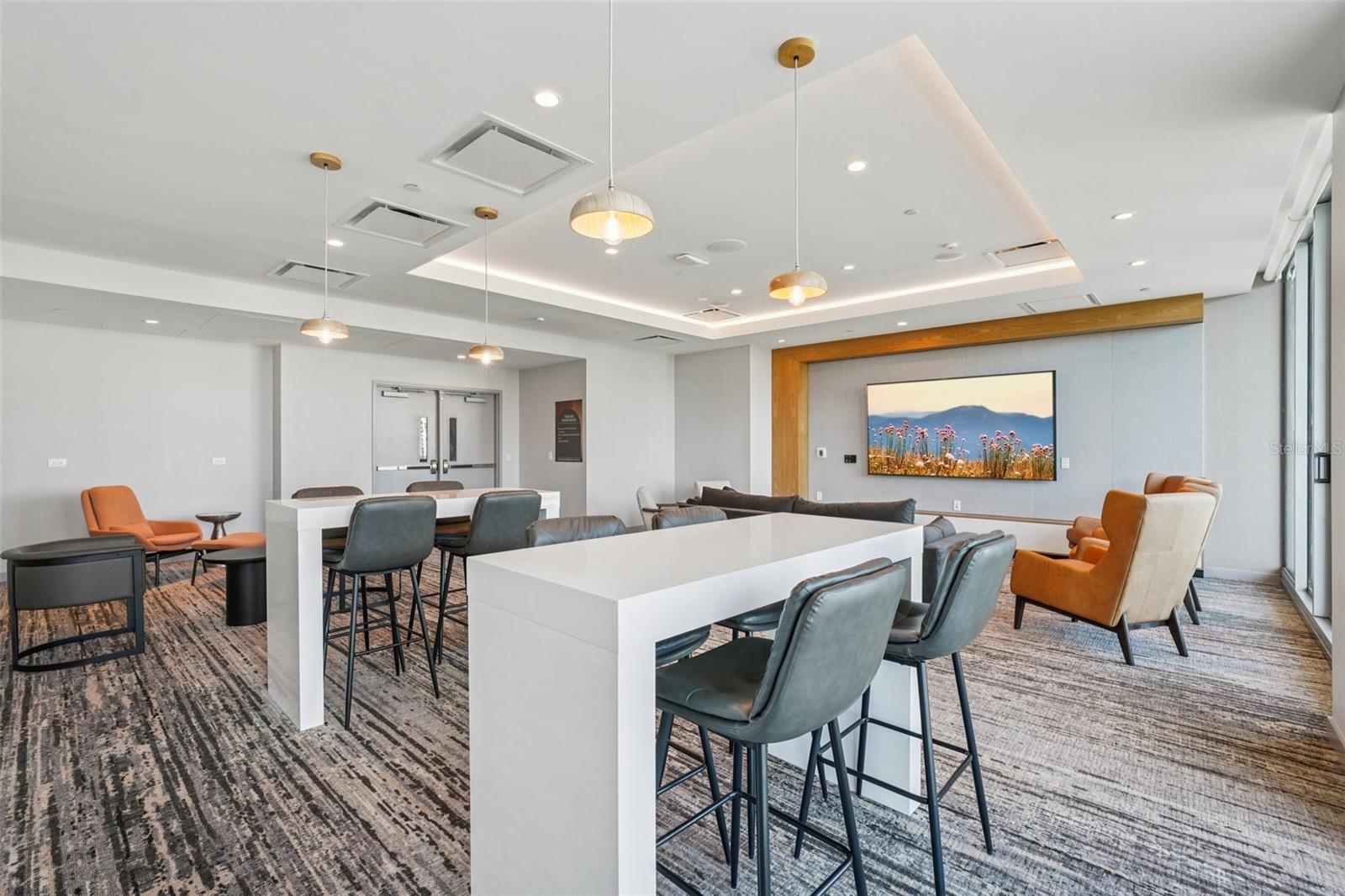 400 CENTRAL - Residential