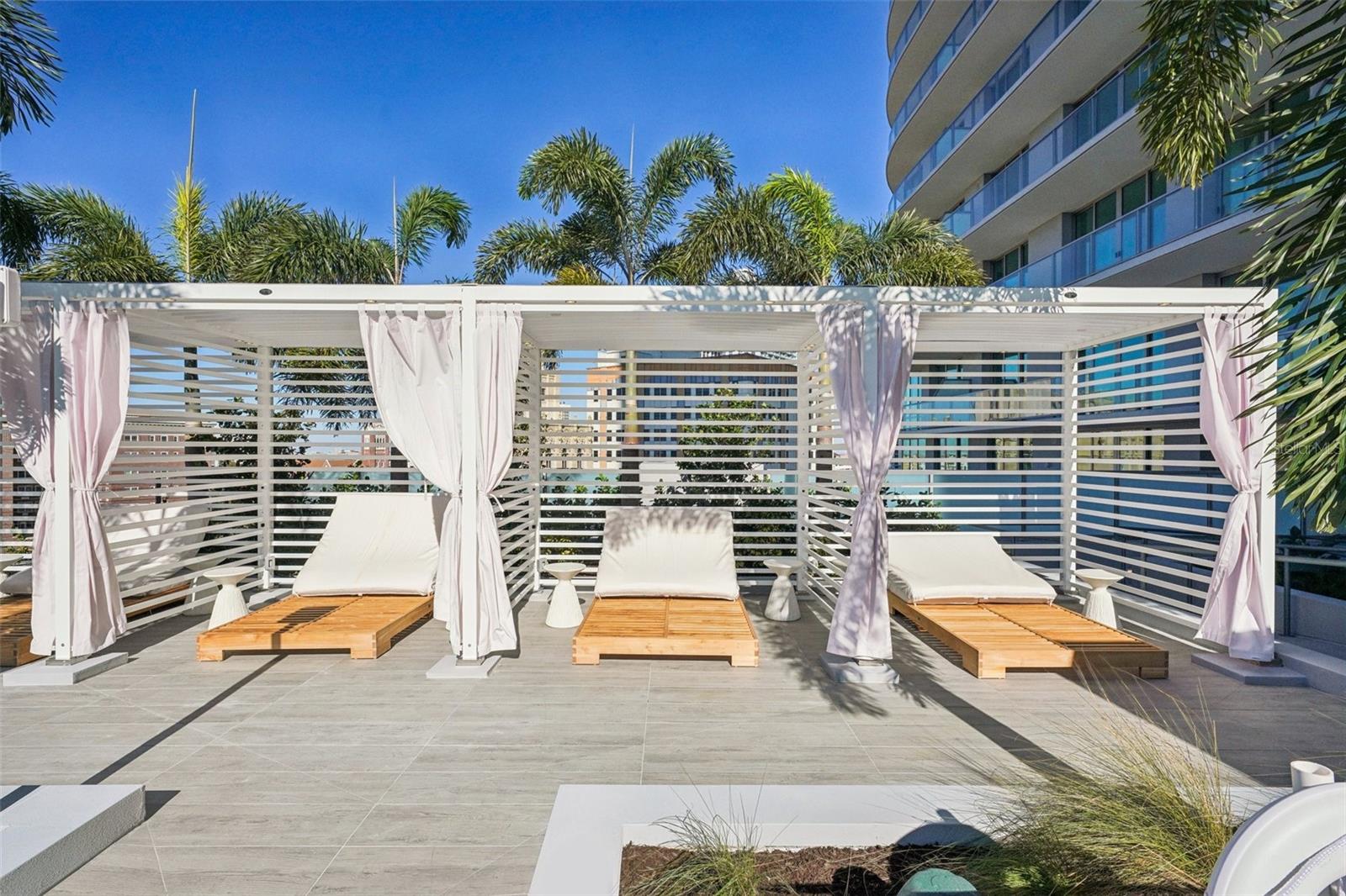 400 CENTRAL - Residential