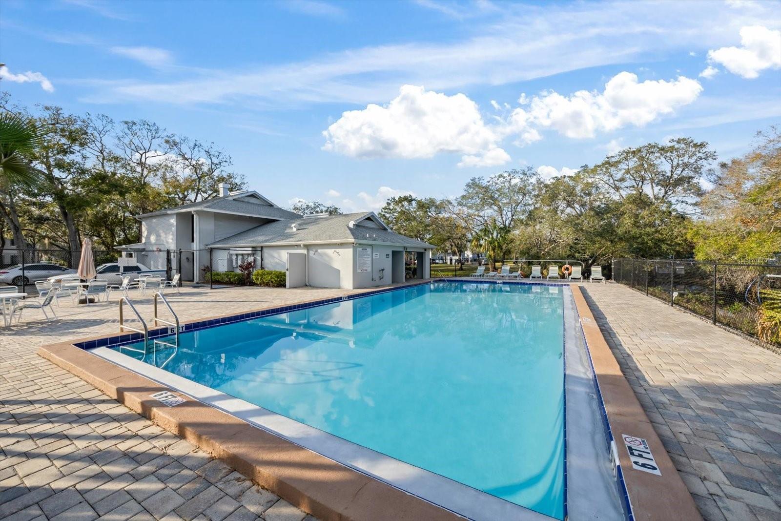 WATERSIDE CONDO I - Residential