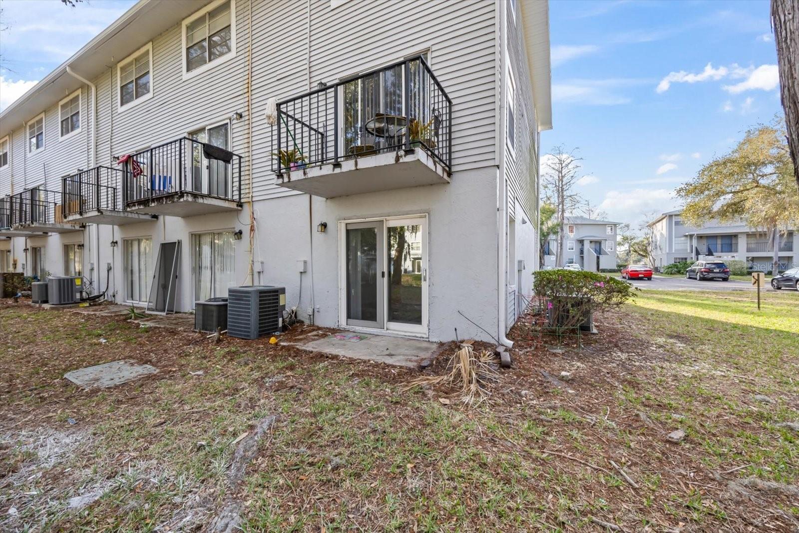 WATERSIDE CONDO I - Residential