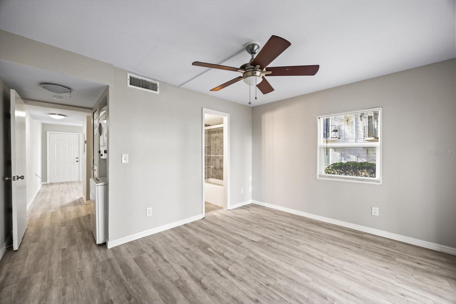 WATERSIDE CONDO I - Residential