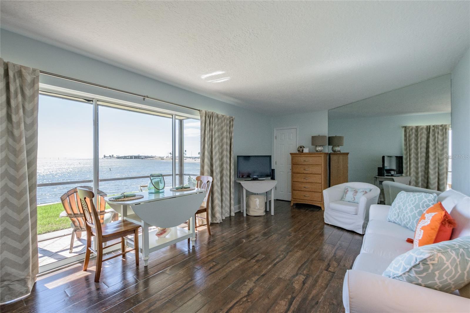 CONCORD ARMS CONDO - Residential Lease