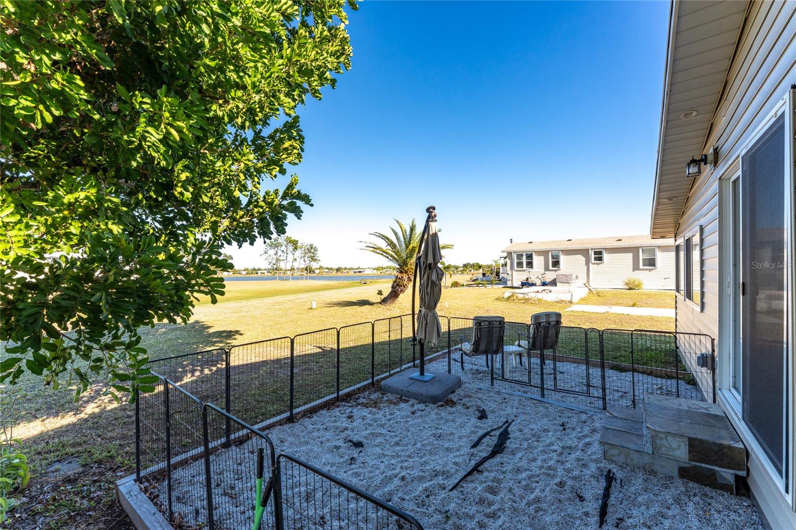 VILLAGE HOL LAKES - Residential