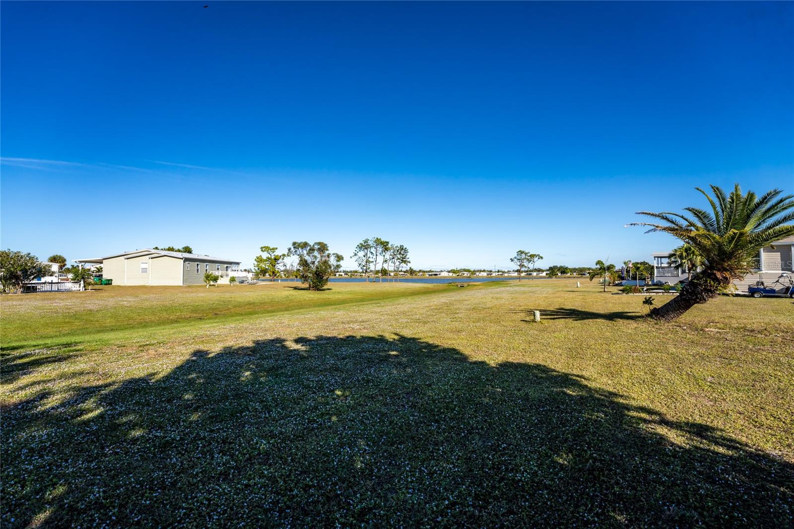 VILLAGE HOL LAKES - Residential