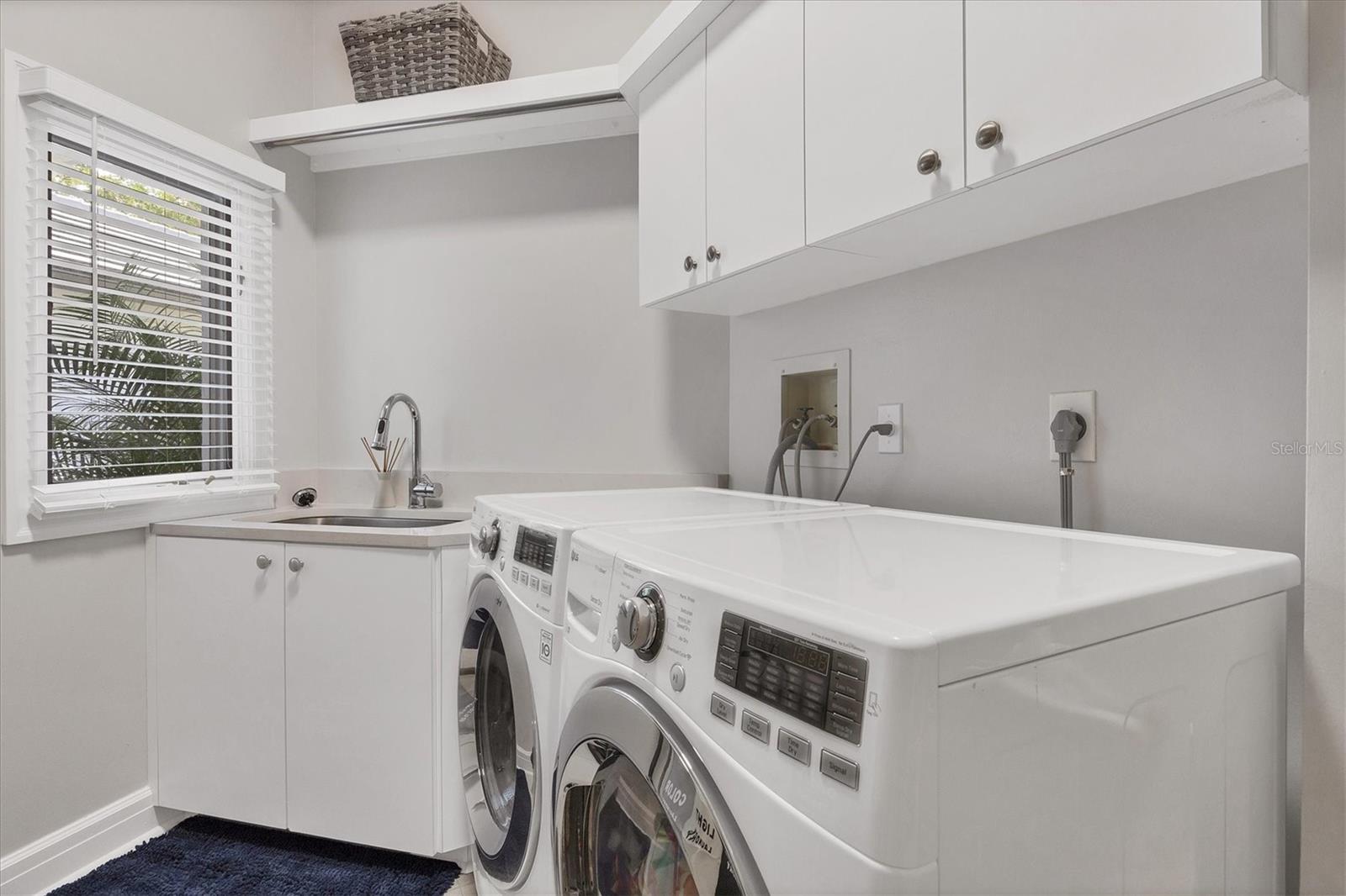 LAUREL OAK ESTATES - Residential