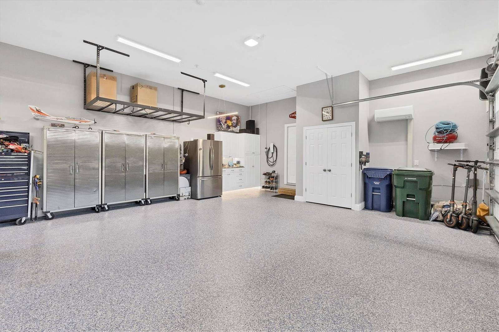 LAUREL OAK ESTATES - Residential