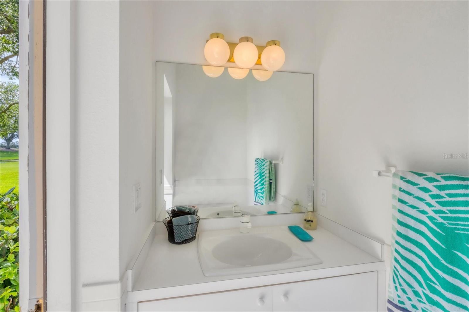 LAUREL OAK ESTATES - Residential