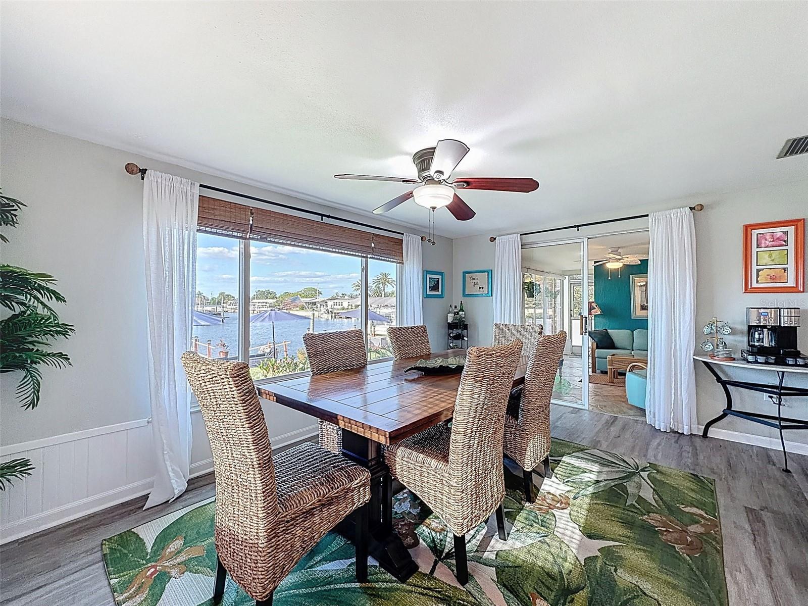 LEISURE BEACH - Residential