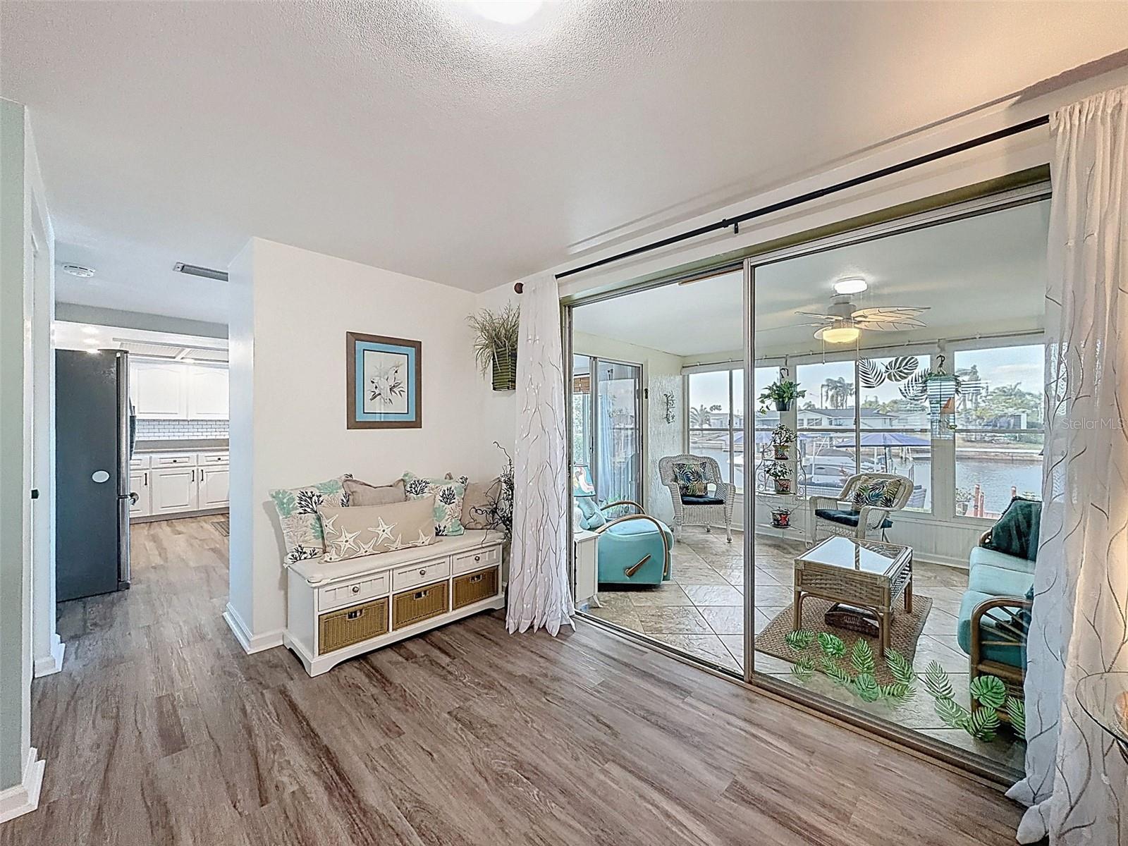 LEISURE BEACH - Residential