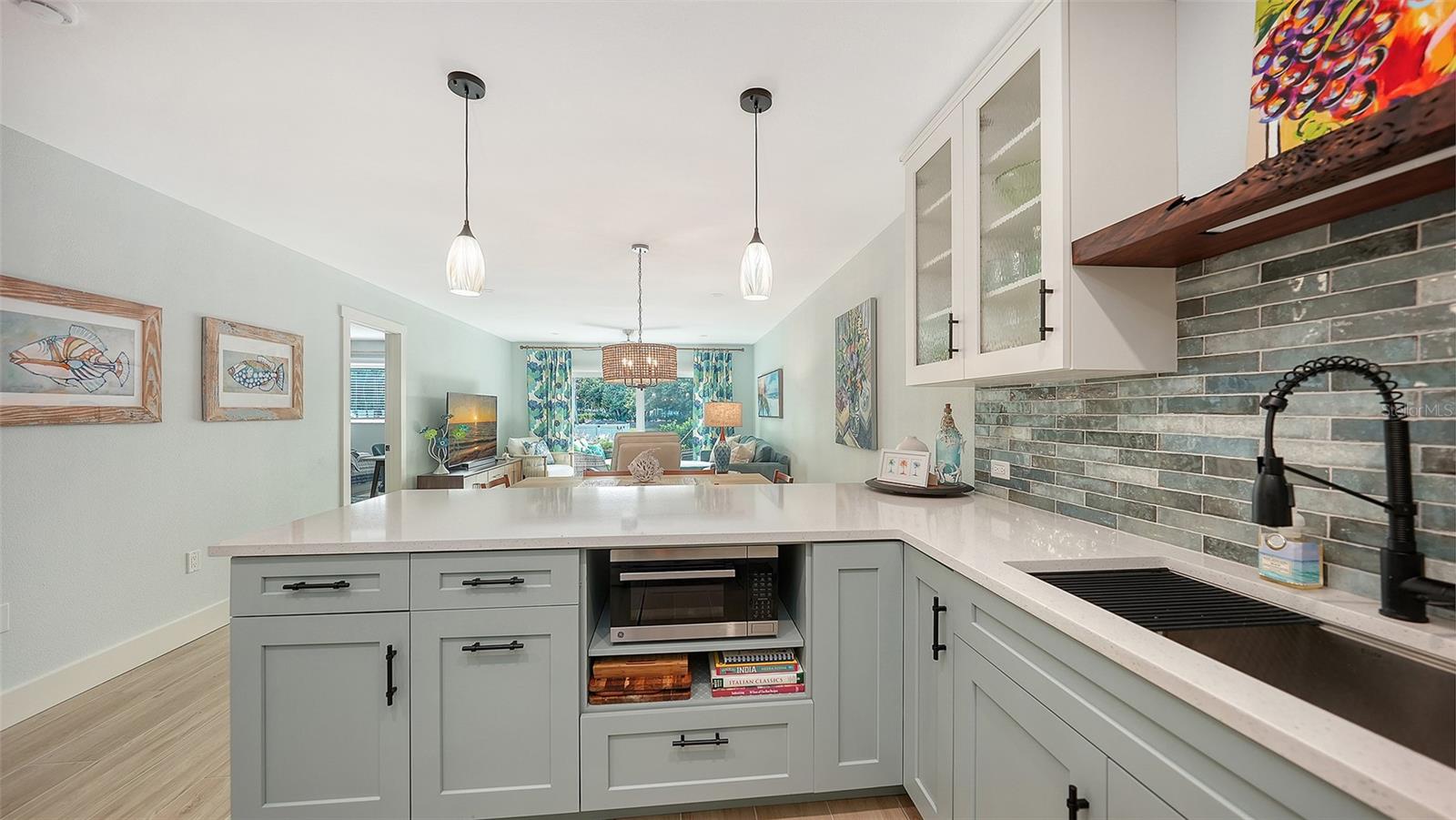 WINDWARD BAY AMD - Residential