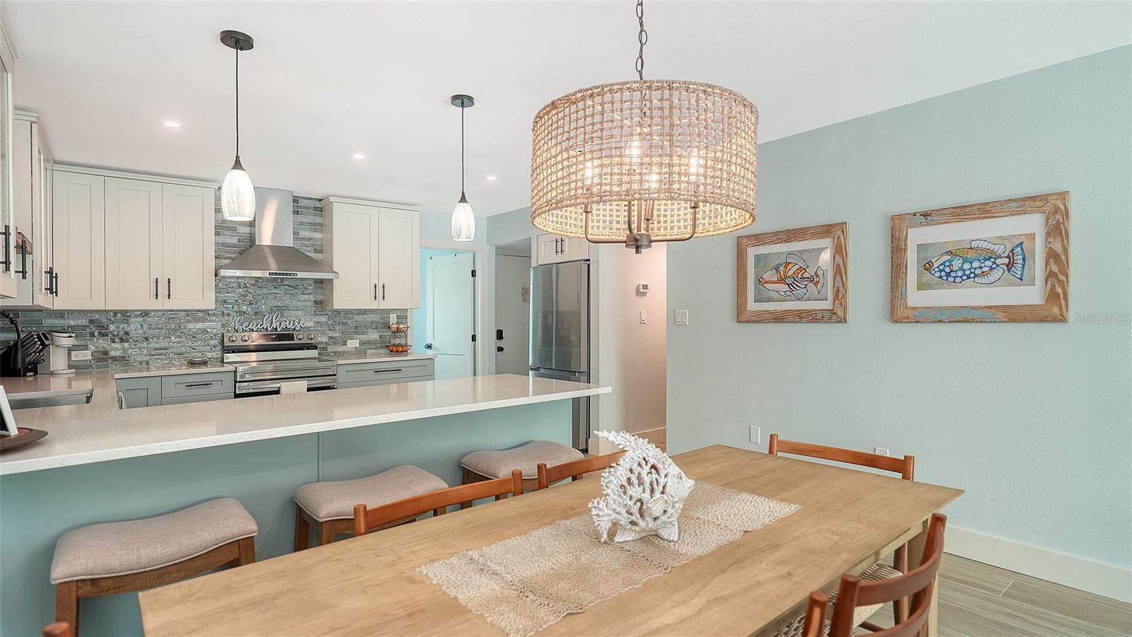 WINDWARD BAY AMD - Residential