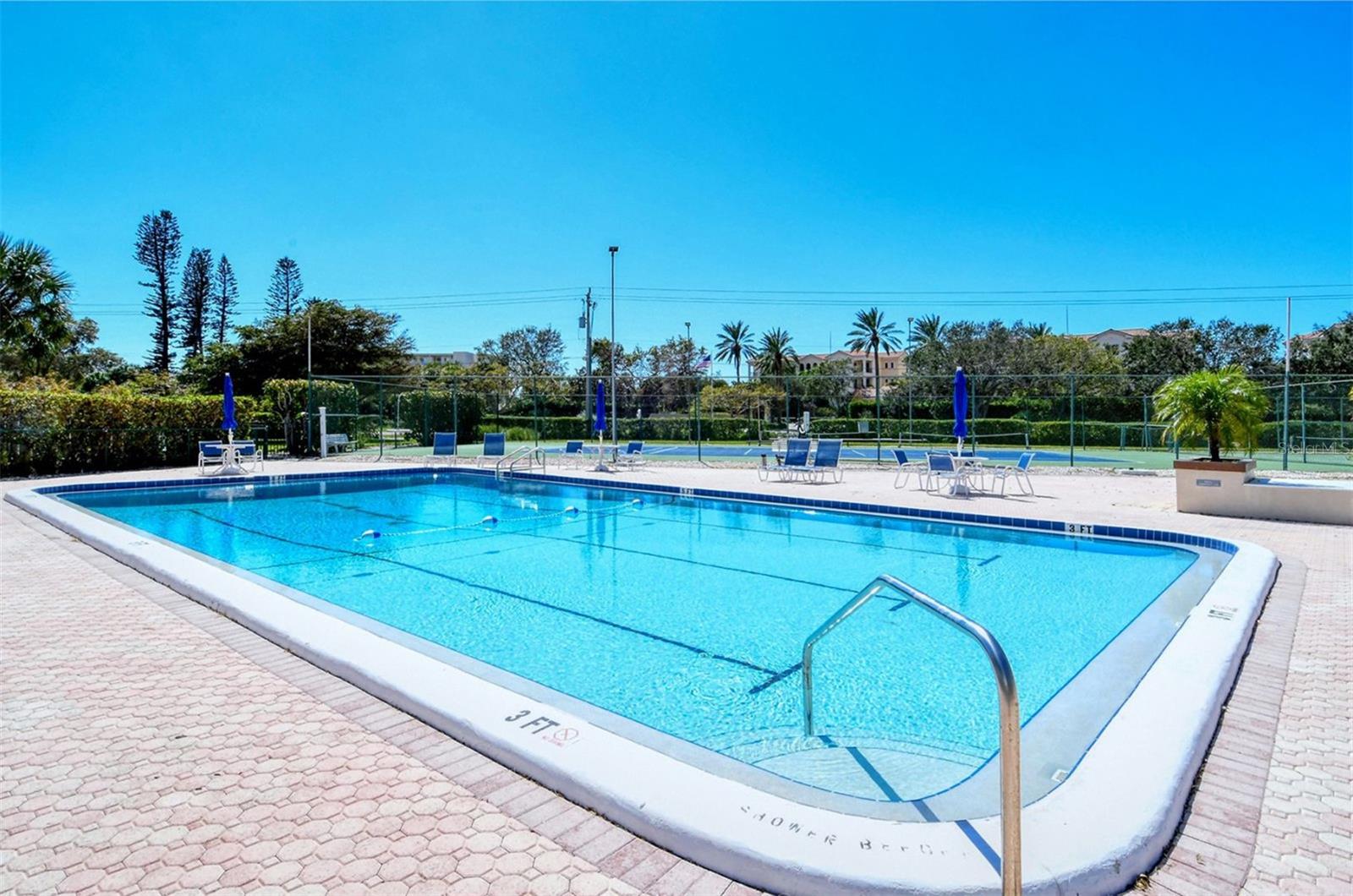 WINDWARD BAY AMD - Residential