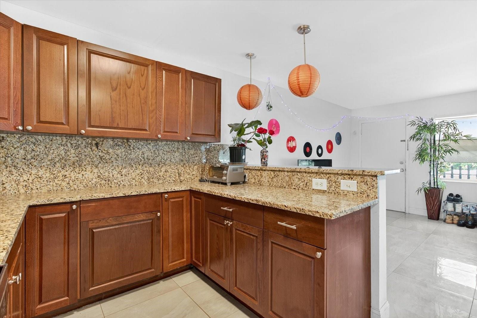 WAVERLY MANOR APTS CO-OP - Residential