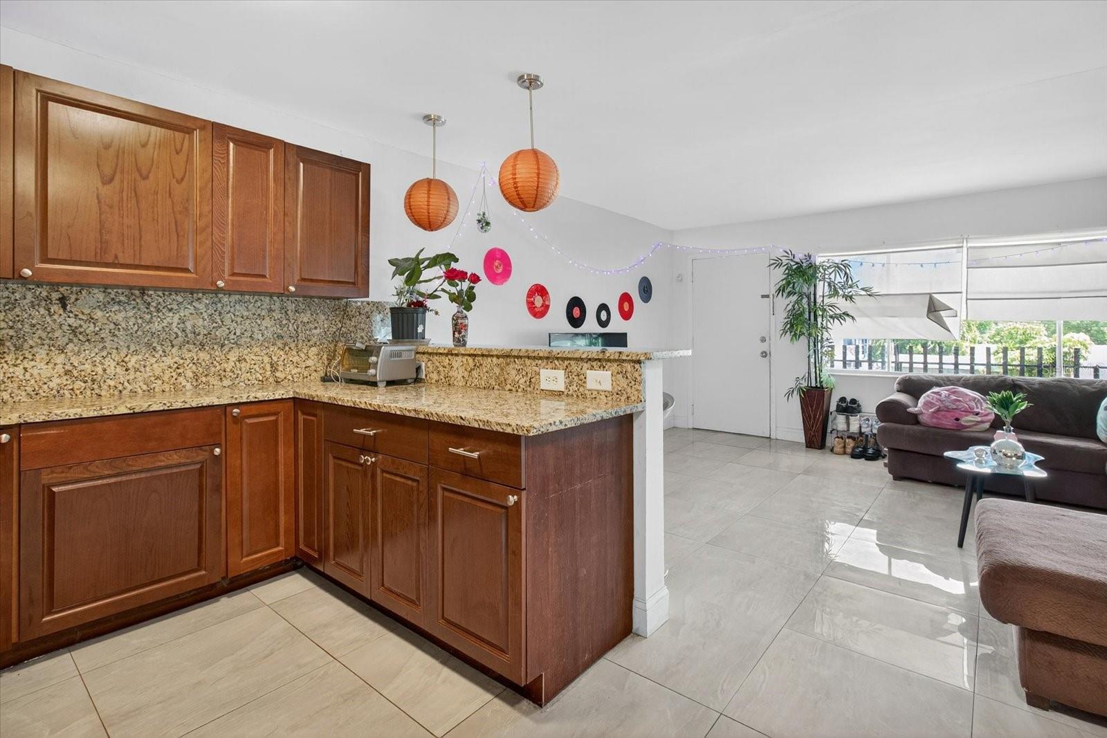 WAVERLY MANOR APTS CO-OP - Residential