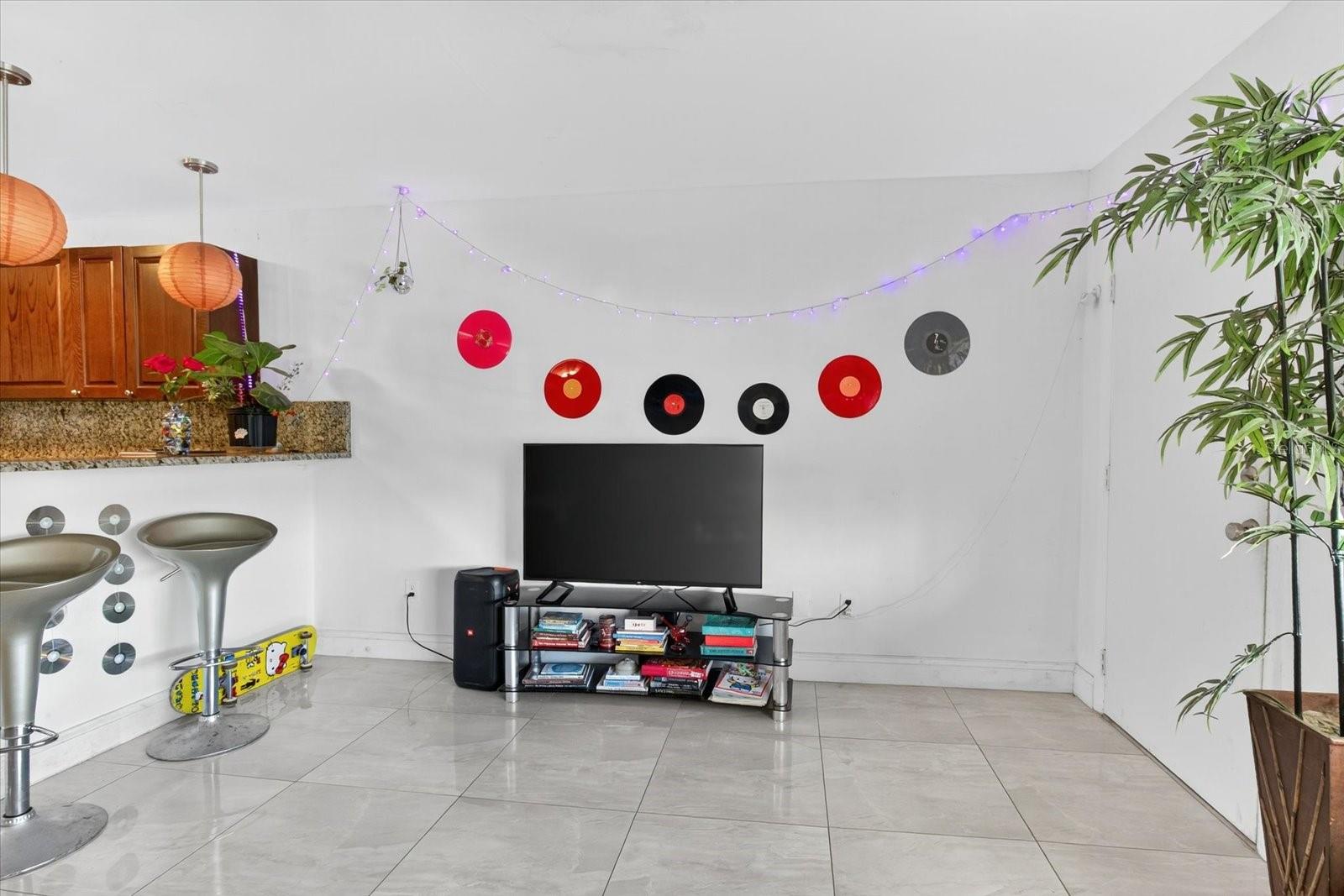 WAVERLY MANOR APTS CO-OP - Residential