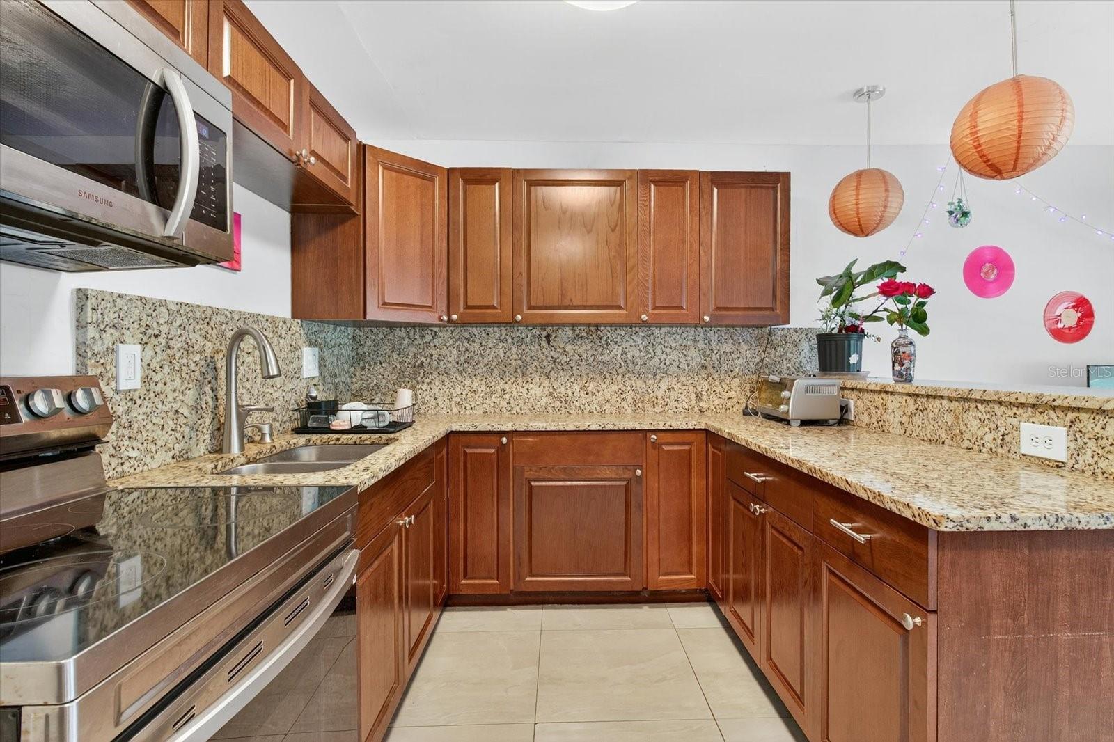 WAVERLY MANOR APTS CO-OP - Residential