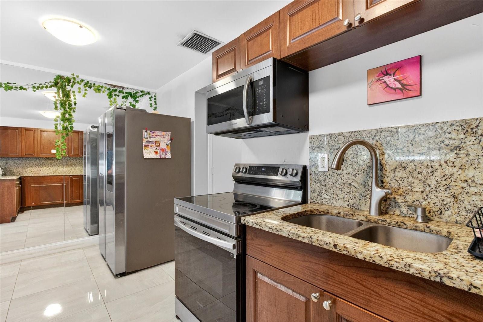 WAVERLY MANOR APTS CO-OP - Residential