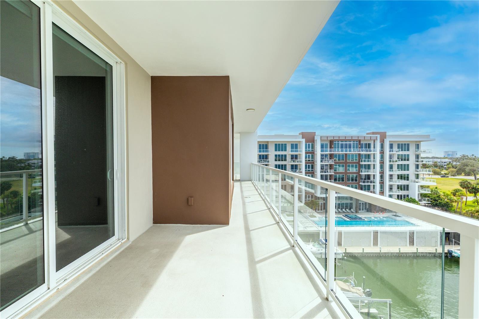 MARINA BAY 880 CONDO - Residential