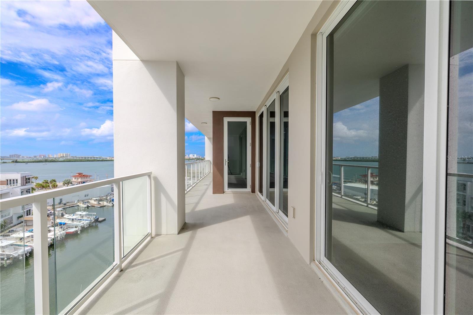 MARINA BAY 880 CONDO - Residential